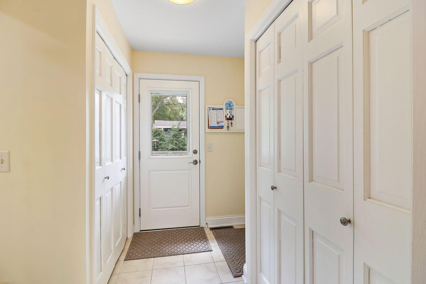 1629 Evergreen Ln