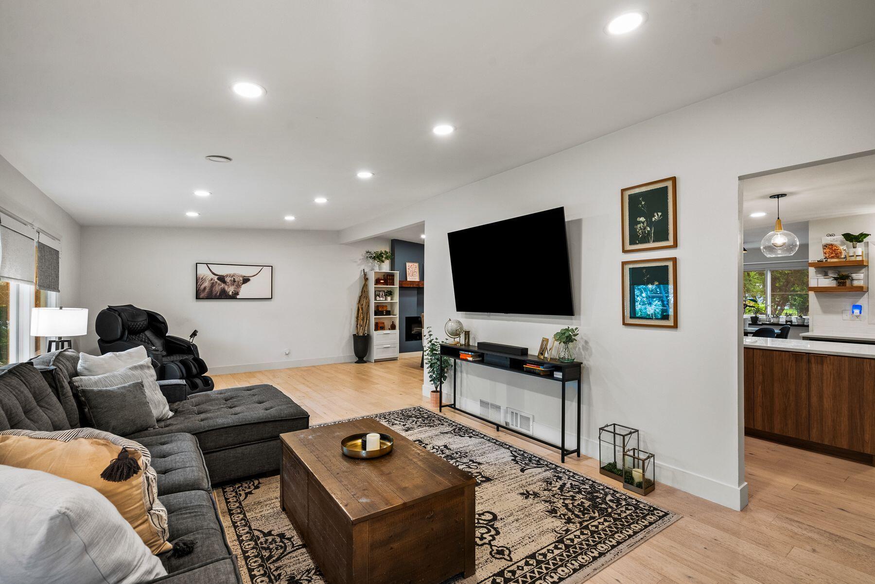 19110 Timberline Dr