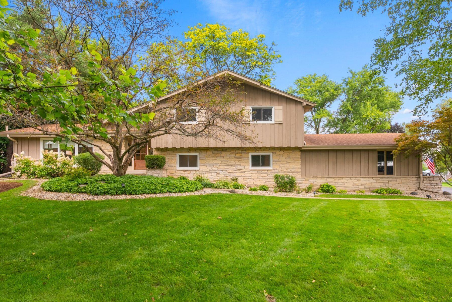 19110 Timberline Dr