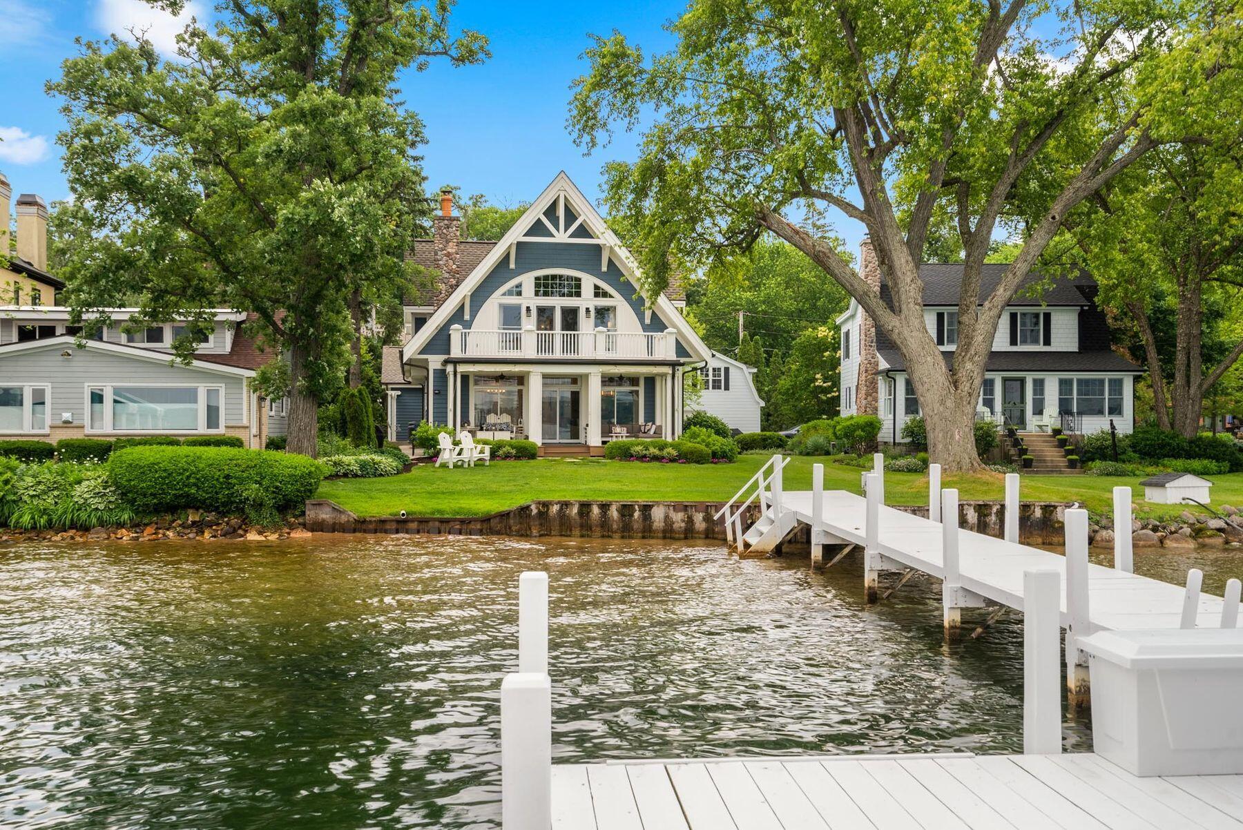 W3240 Park Dr