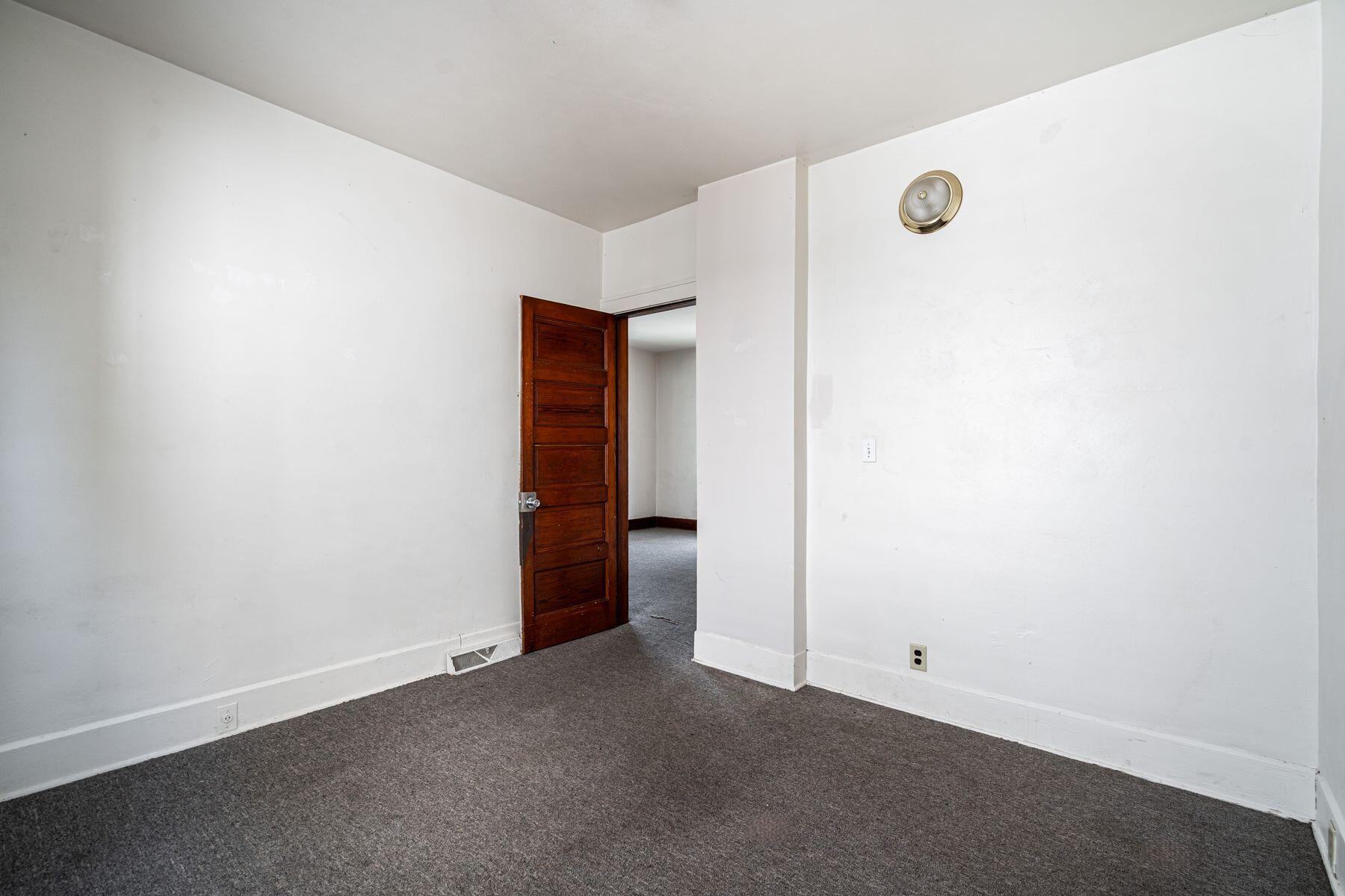 1608 Deane Blvd
