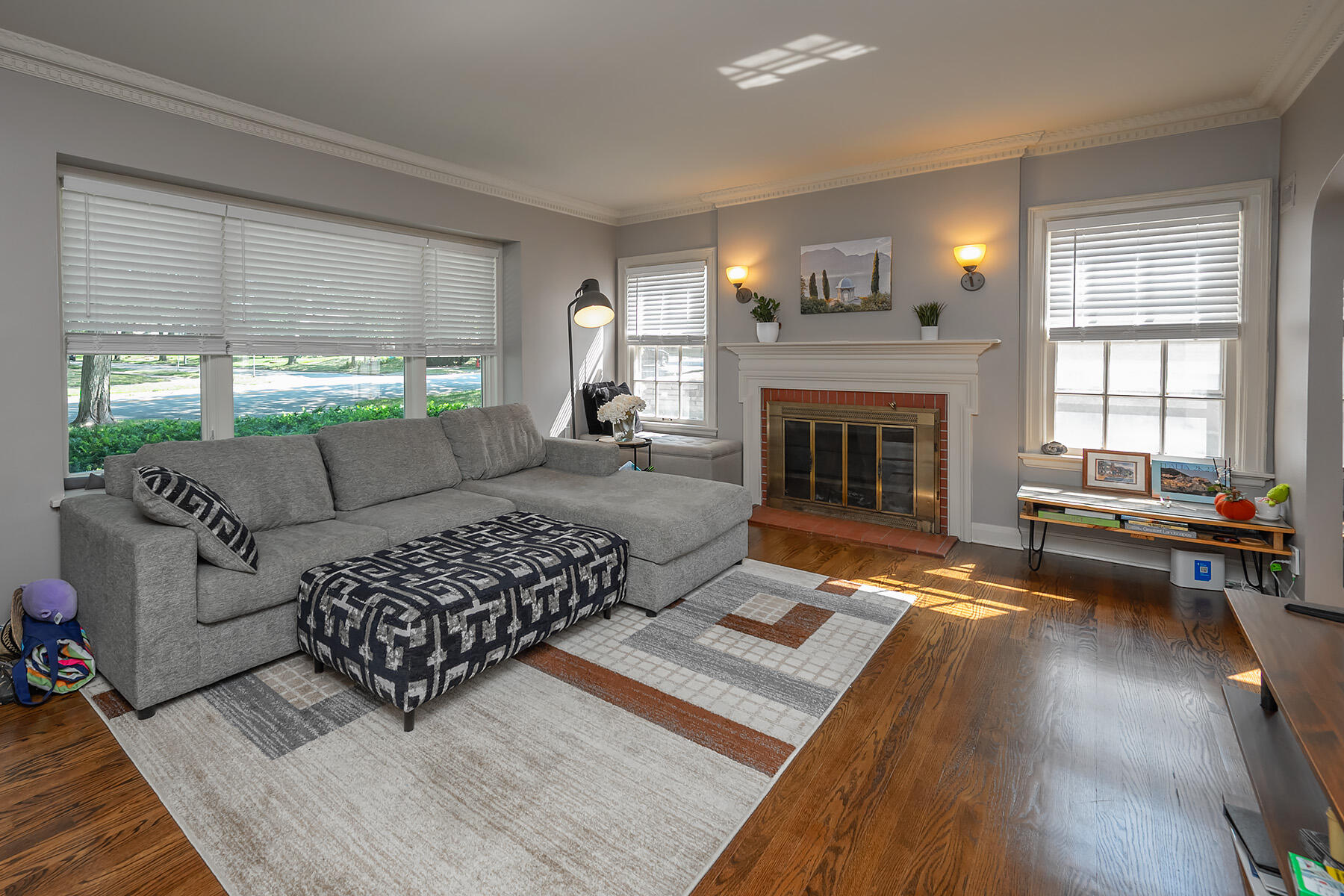 6405 W Lloyd St 6407