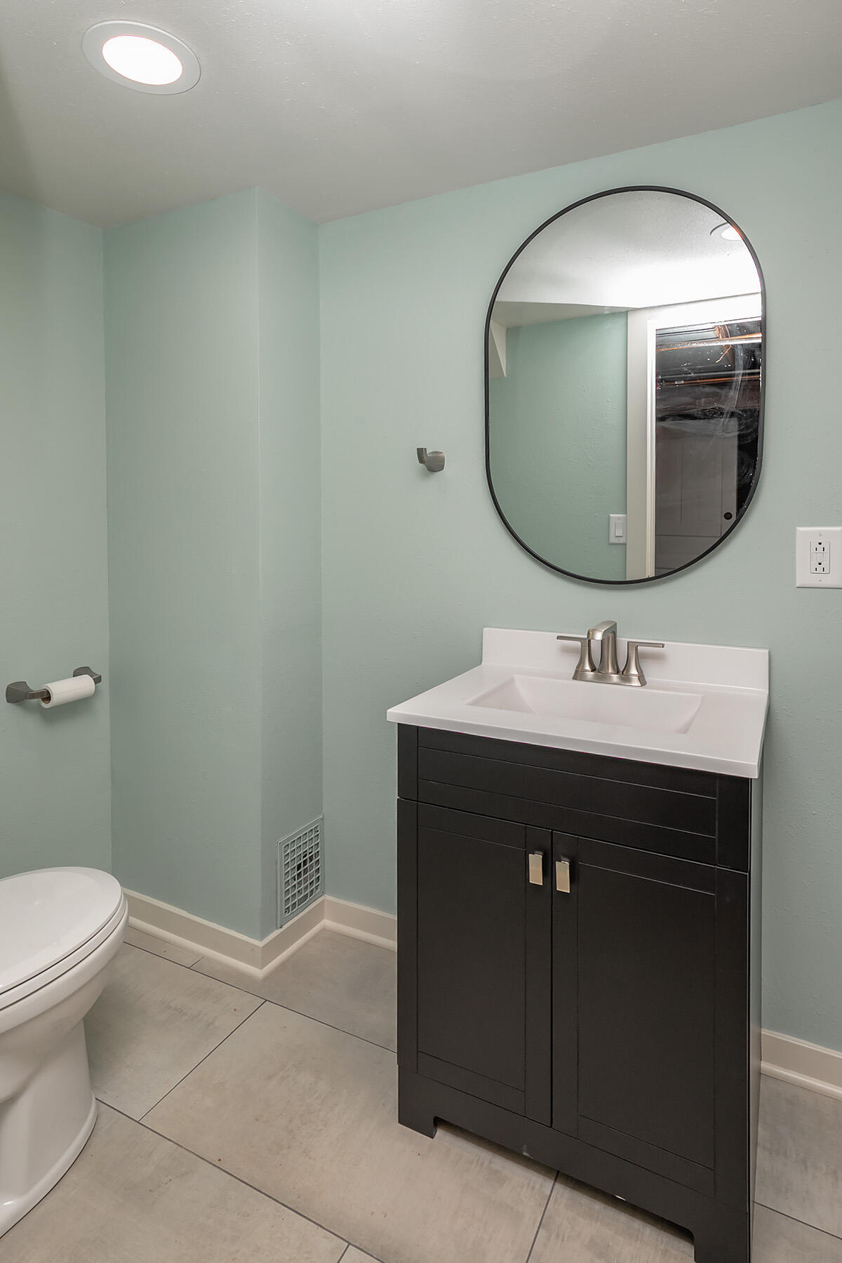 6405 W Lloyd St 6407