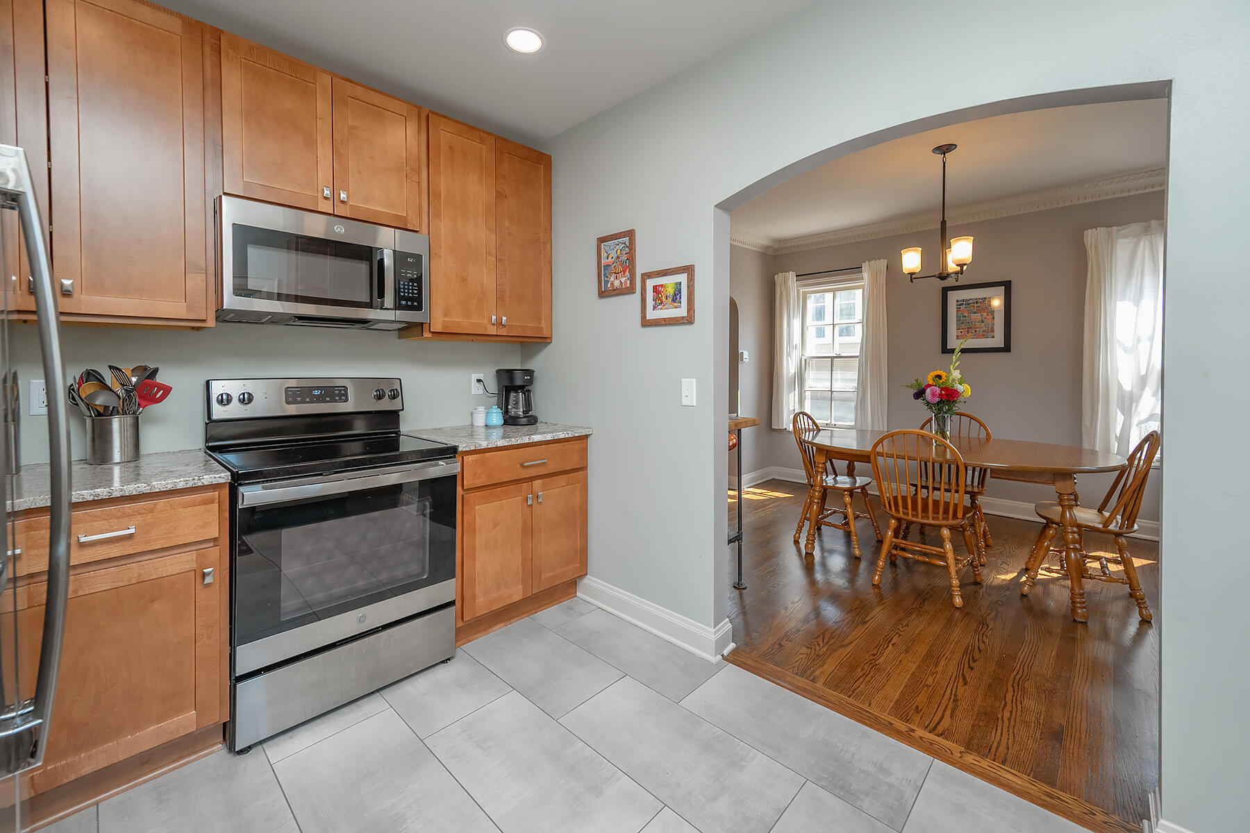 6405 W Lloyd St 6407