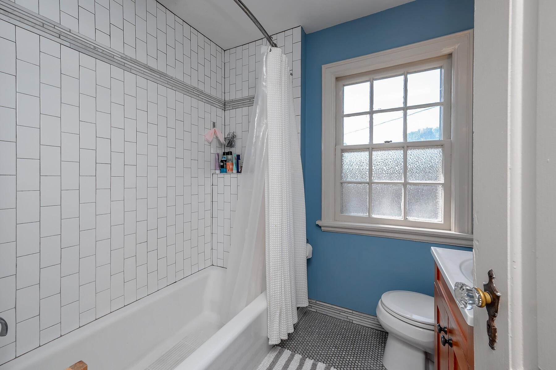 6405 W Lloyd St 6407