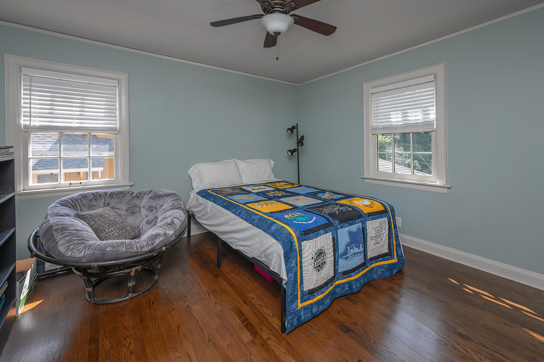 6405 W Lloyd St 6407