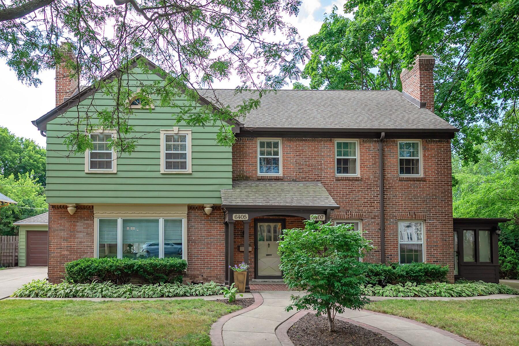 6405 W Lloyd St 6407