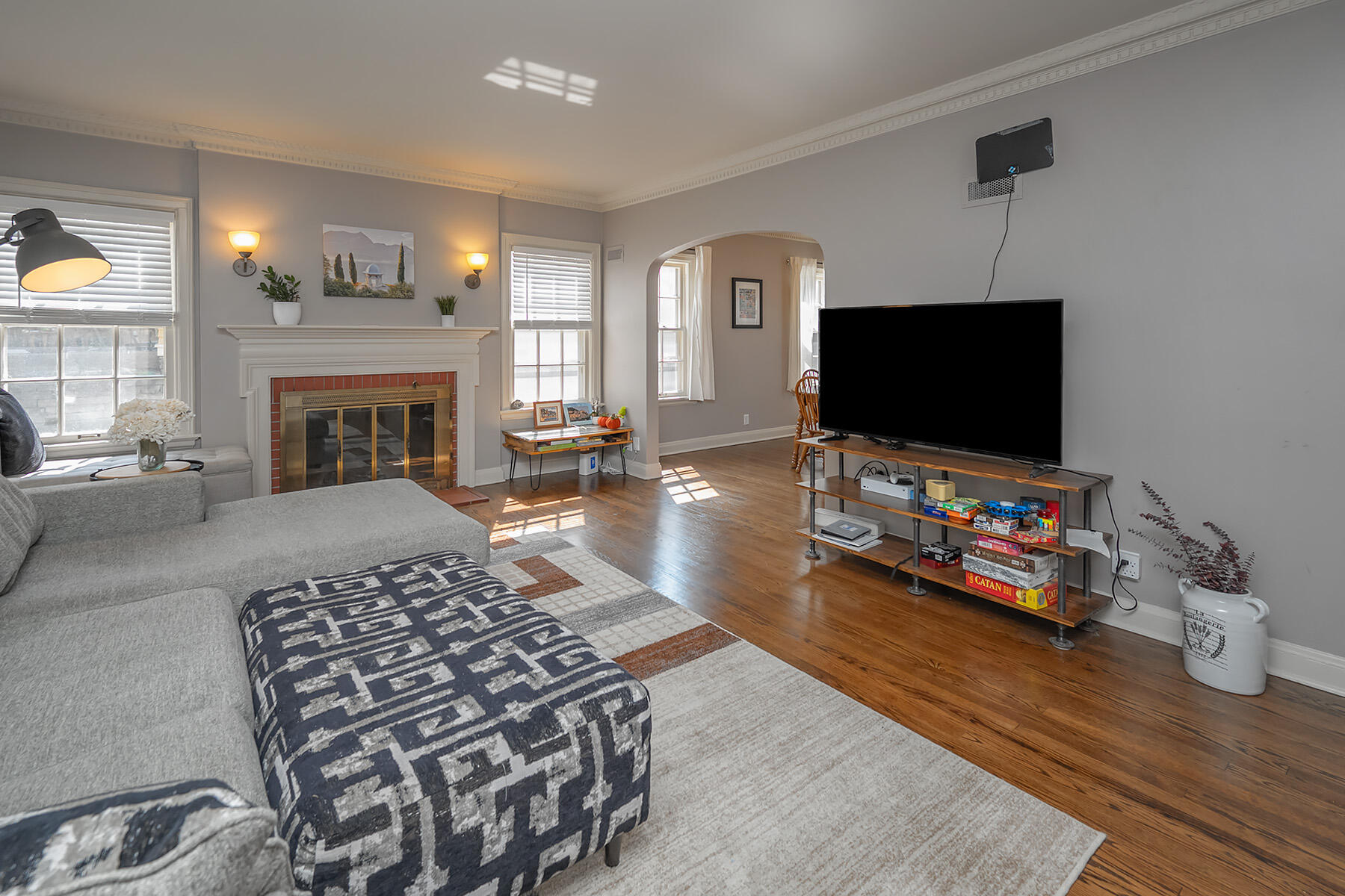 6405 W Lloyd St 6407