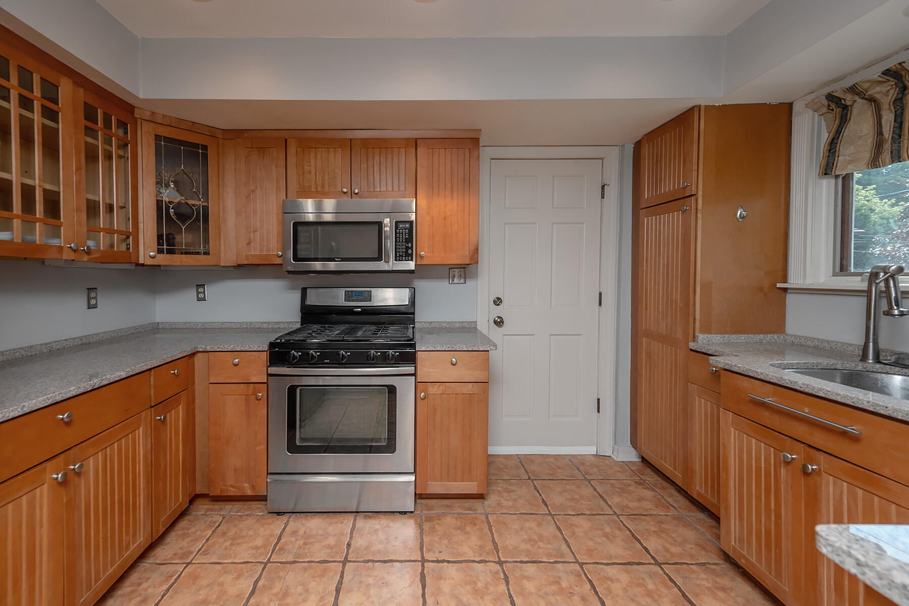 6405 W Lloyd St 6407