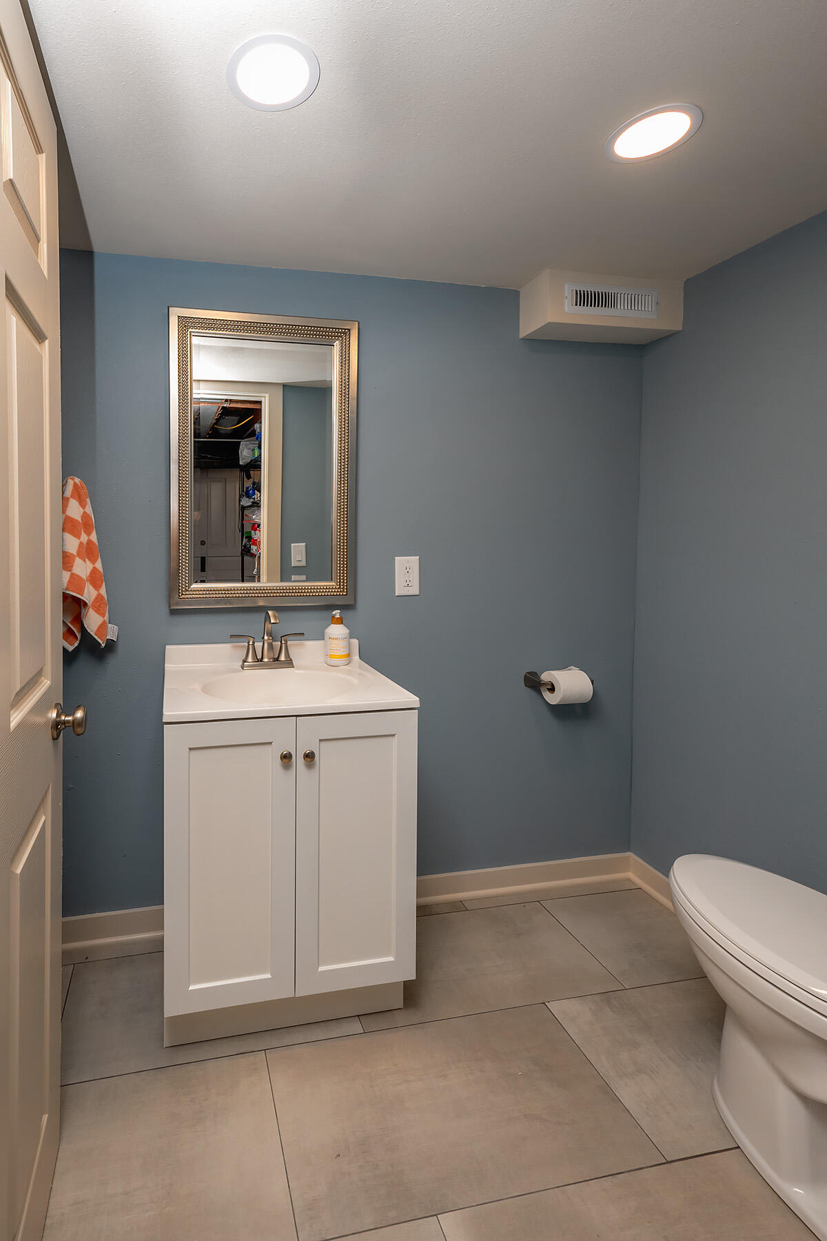 6405 W Lloyd St 6407