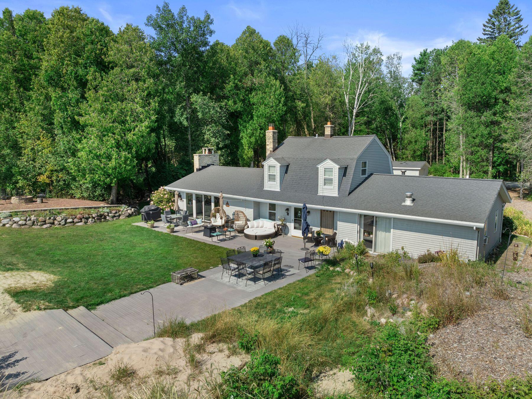 N1623 Alexander Ln