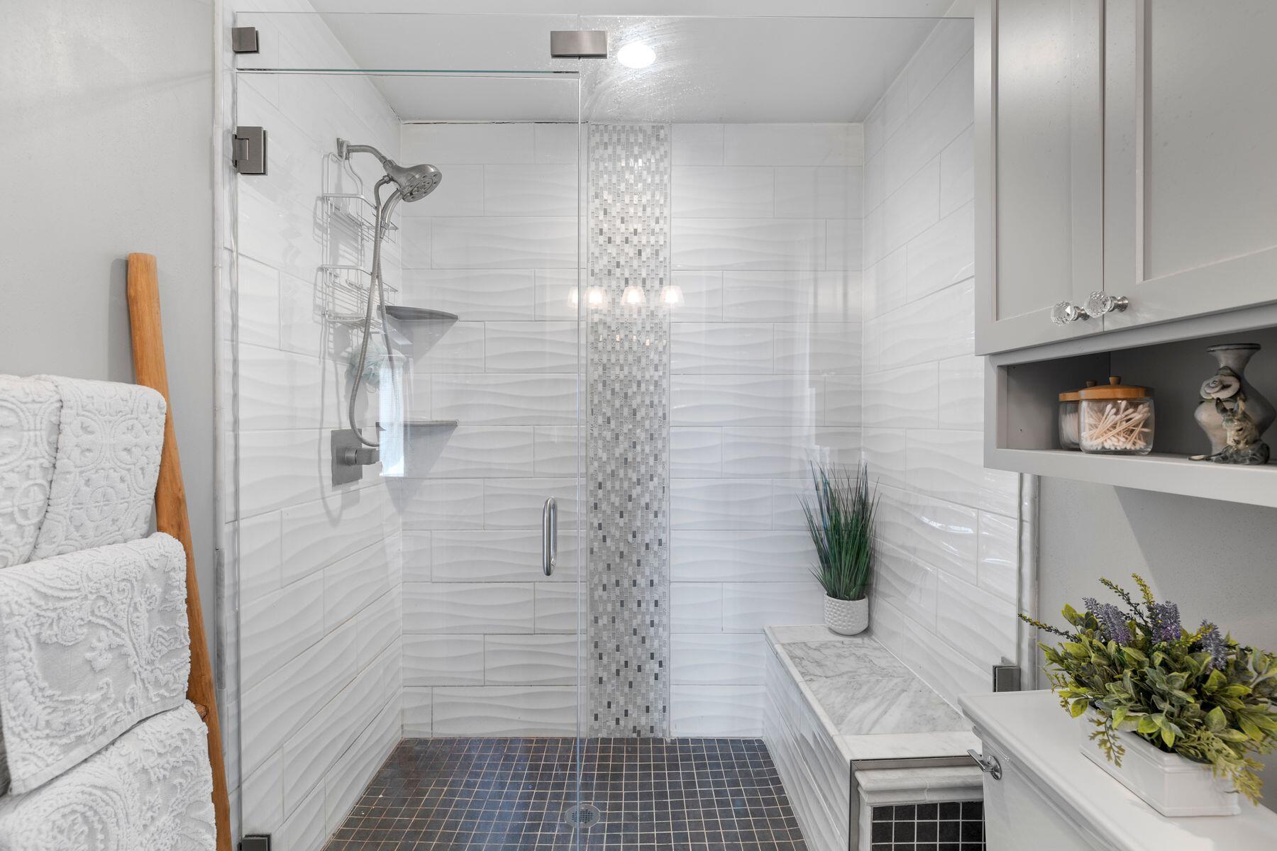 N1623 Alexander Ln