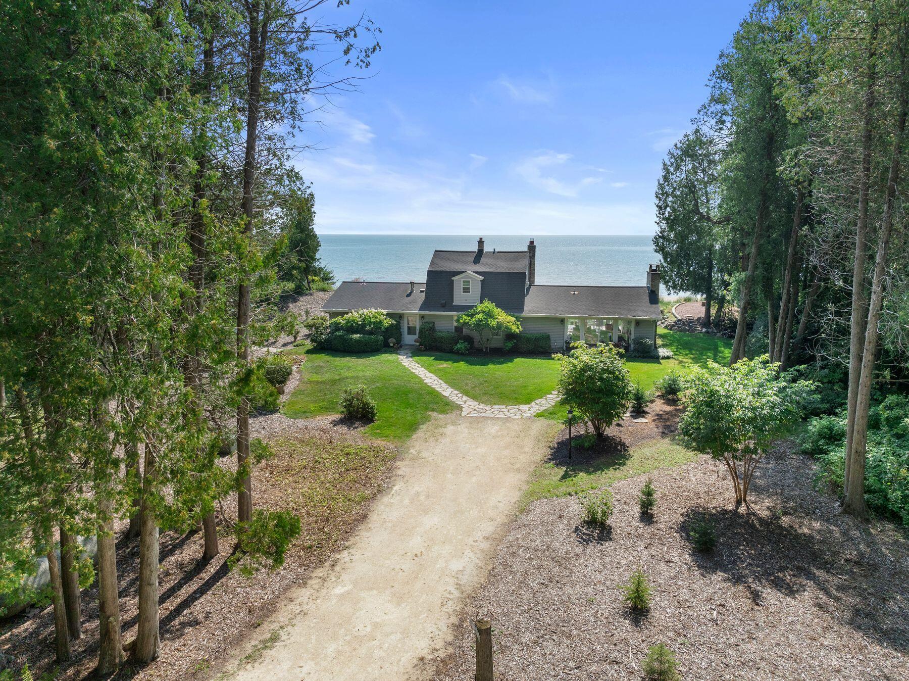 N1623 Alexander Ln