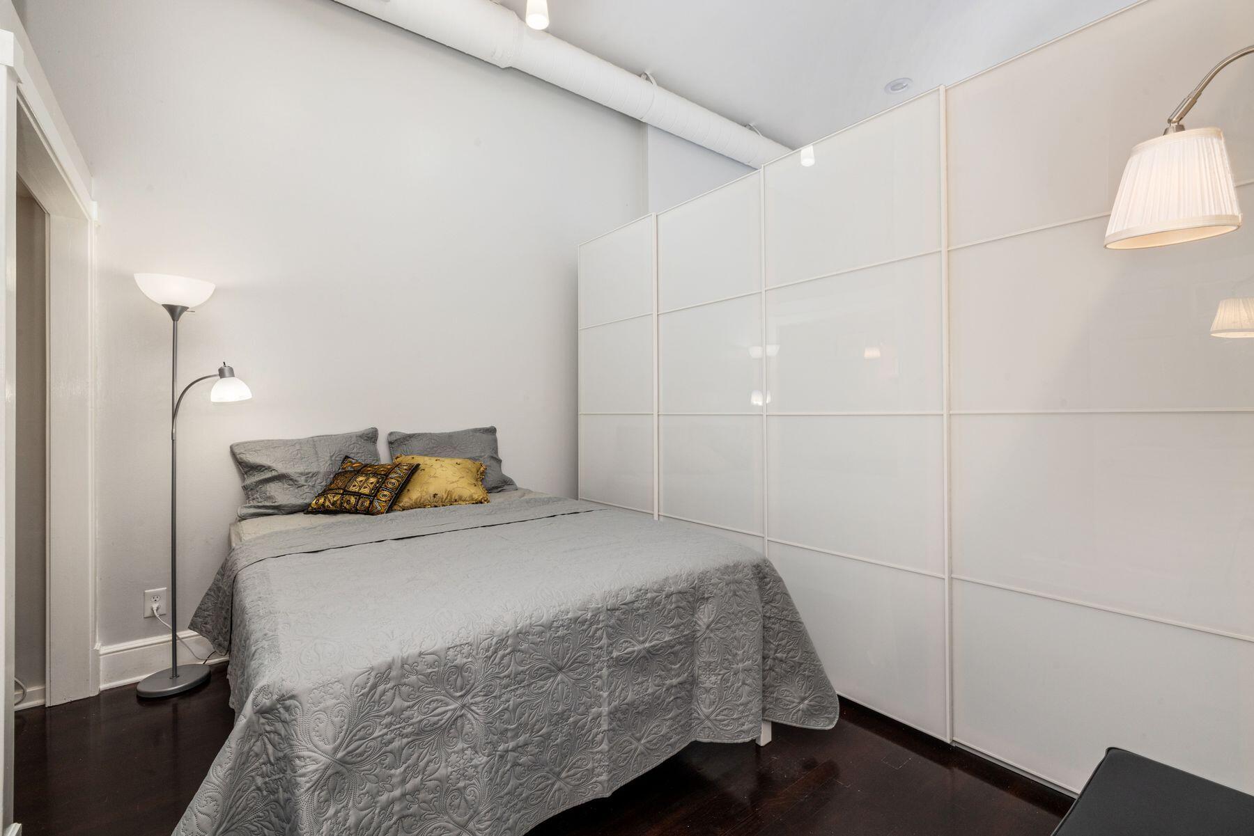 715 N St 302