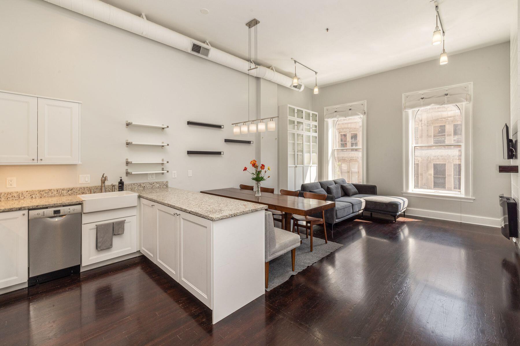 715 N St 302