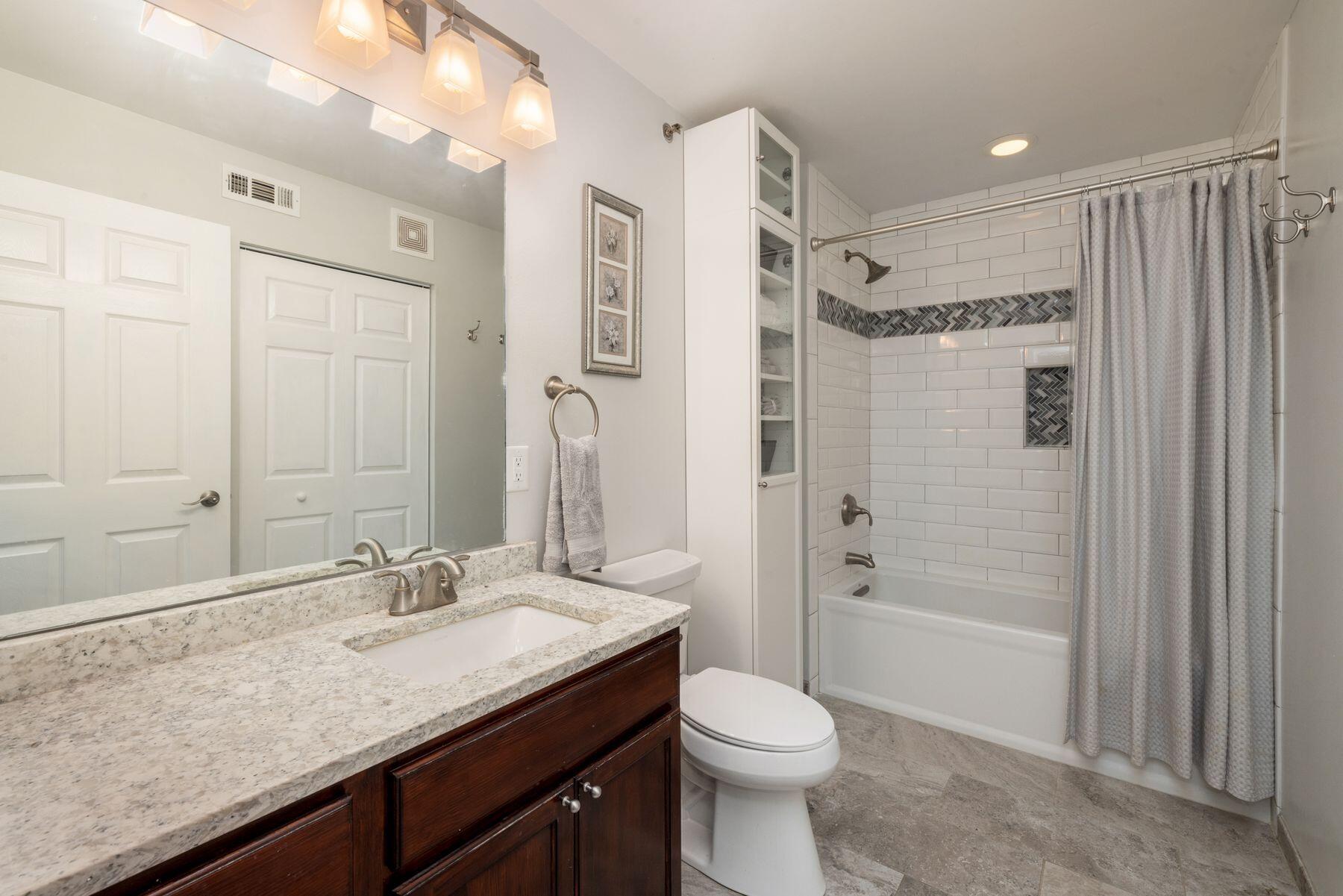 715 N St 302