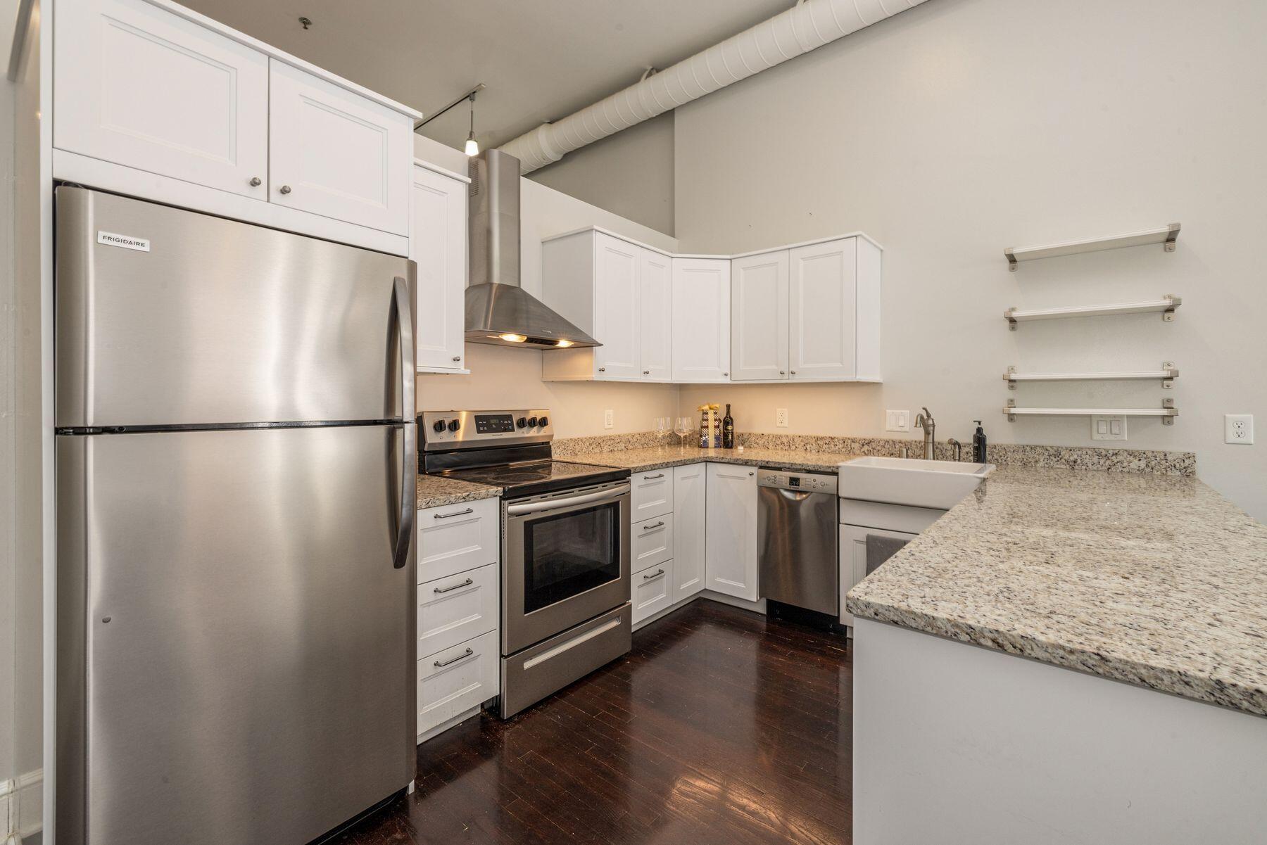 715 N St 302