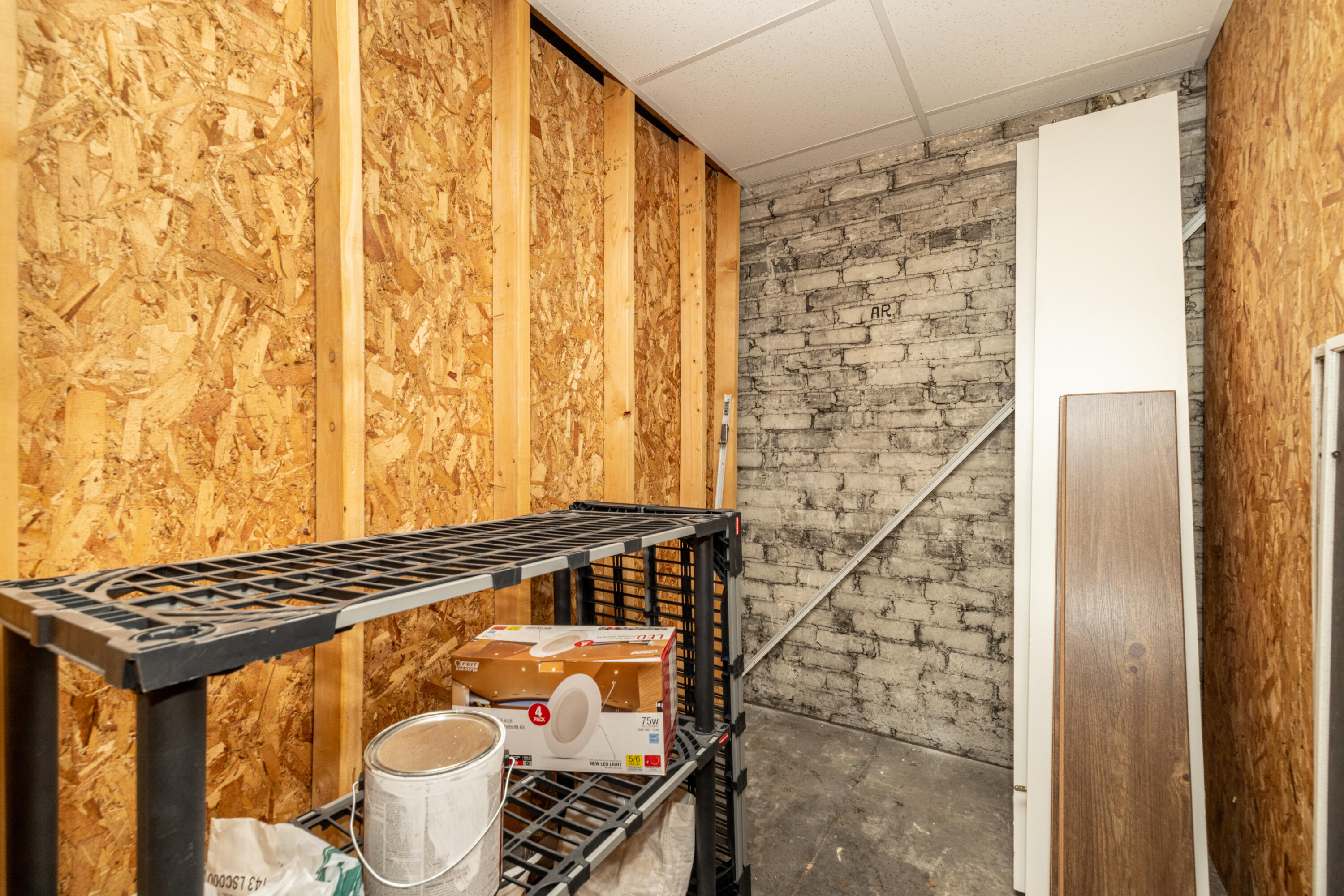715 N St 302