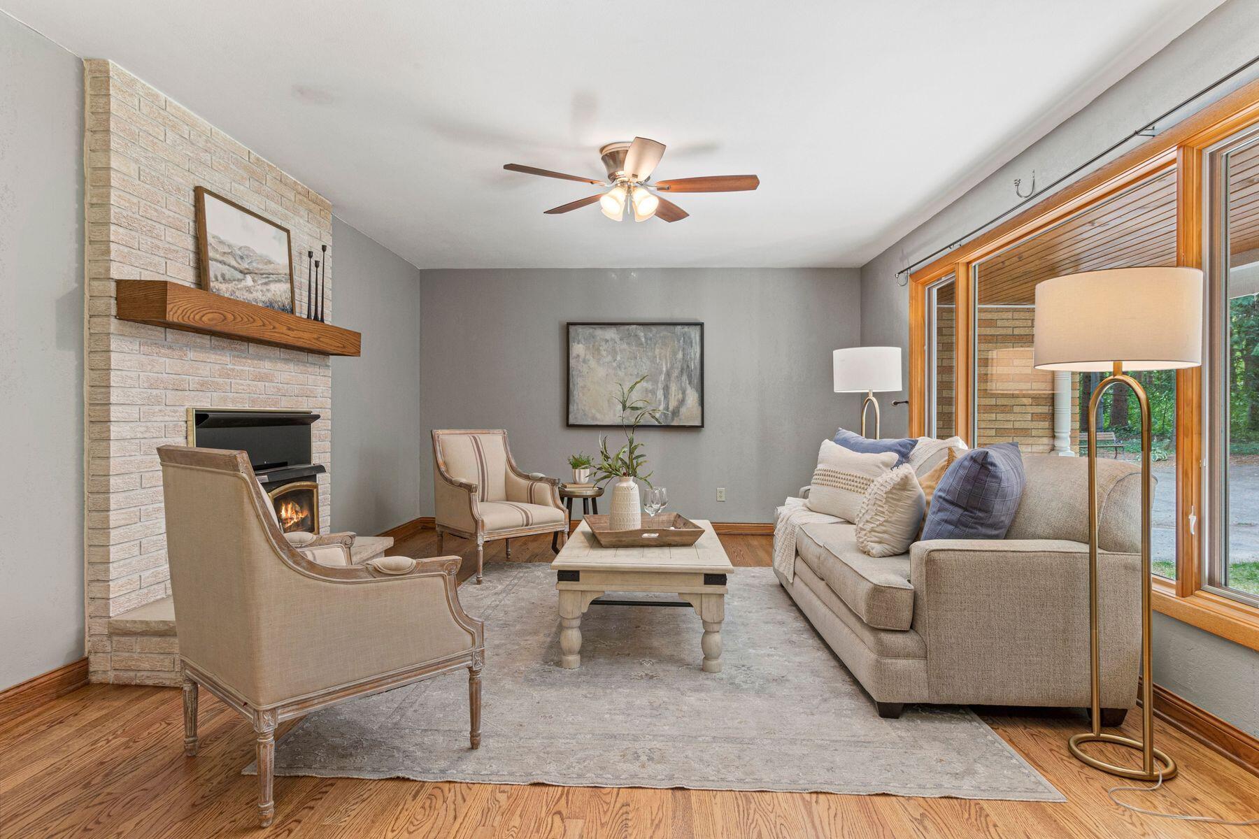 W329N3358 Lakeland Dr