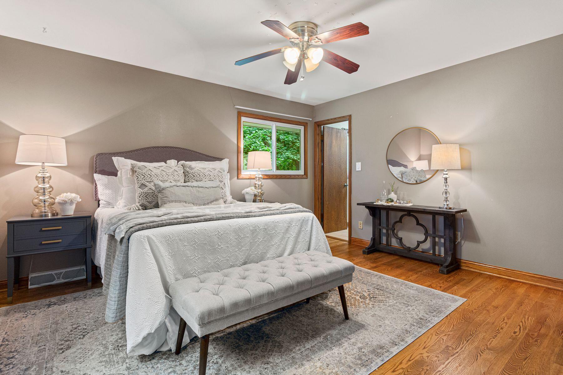 W329N3358 Lakeland Dr