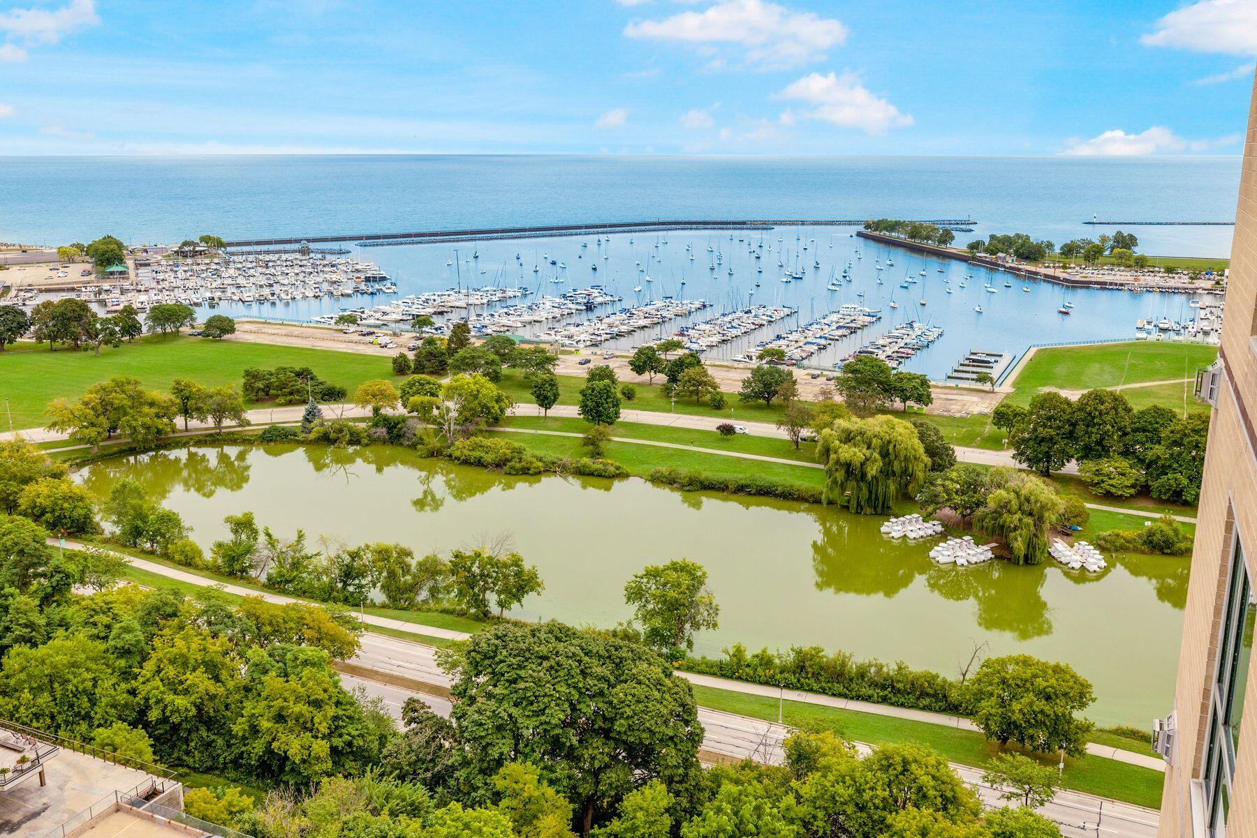 1522 N Prospect Ave 1704