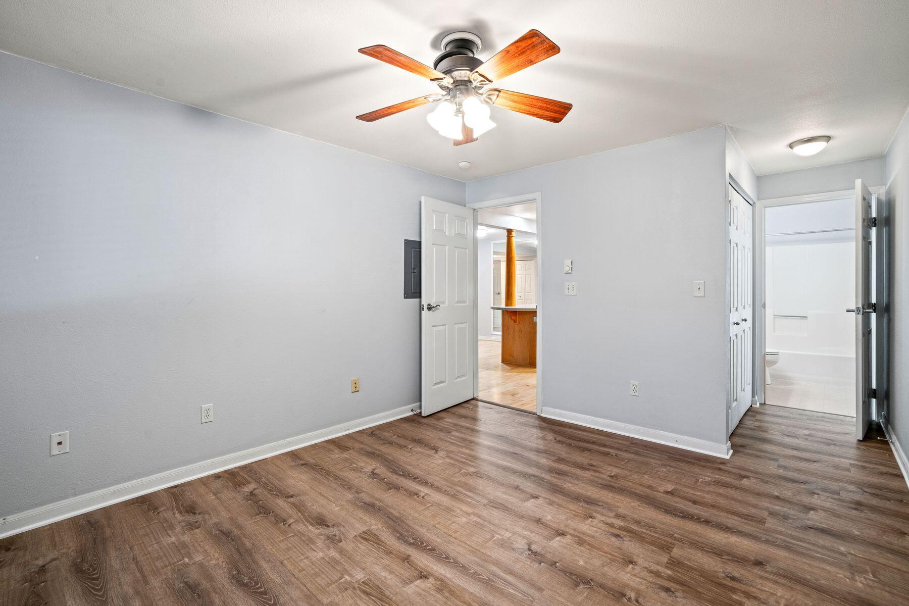 1108 N St 238