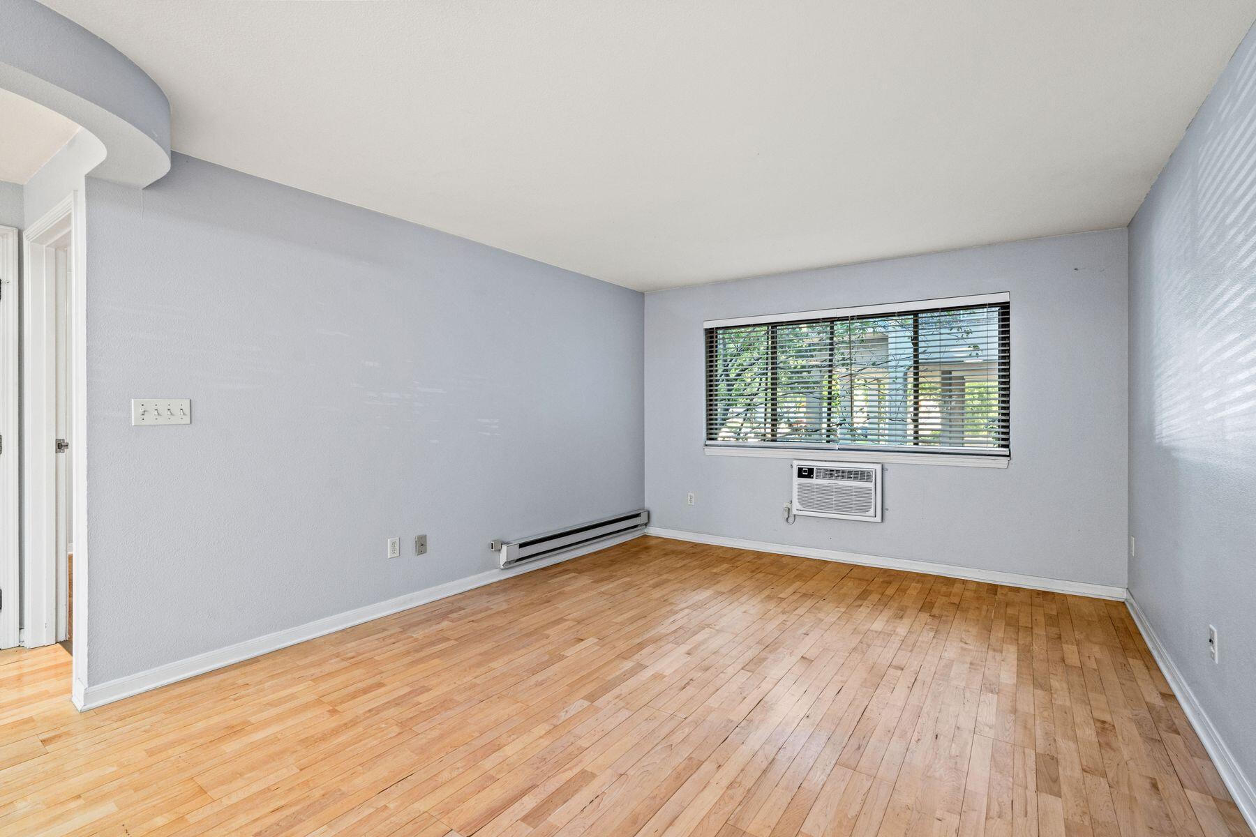 1108 N St 238
