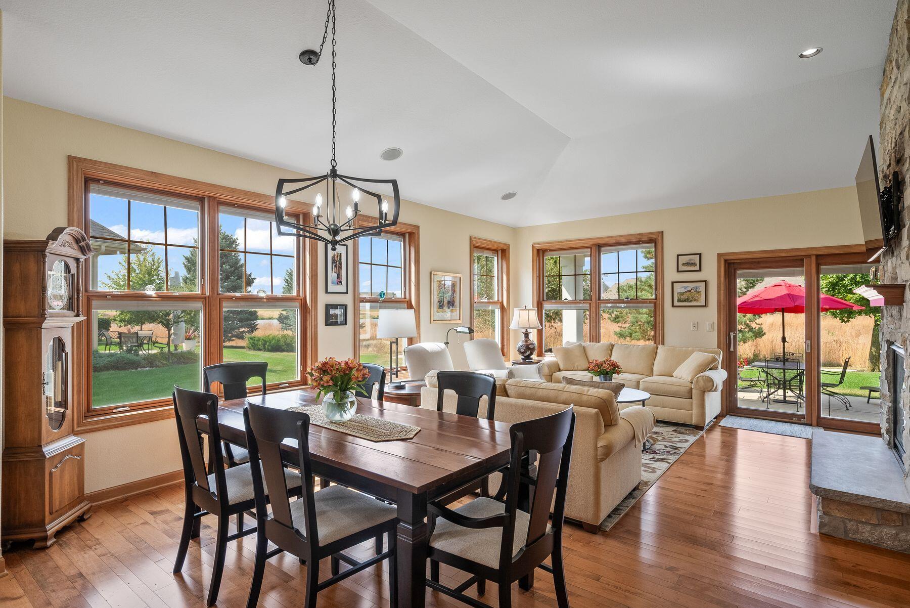 1784 Regal Ct