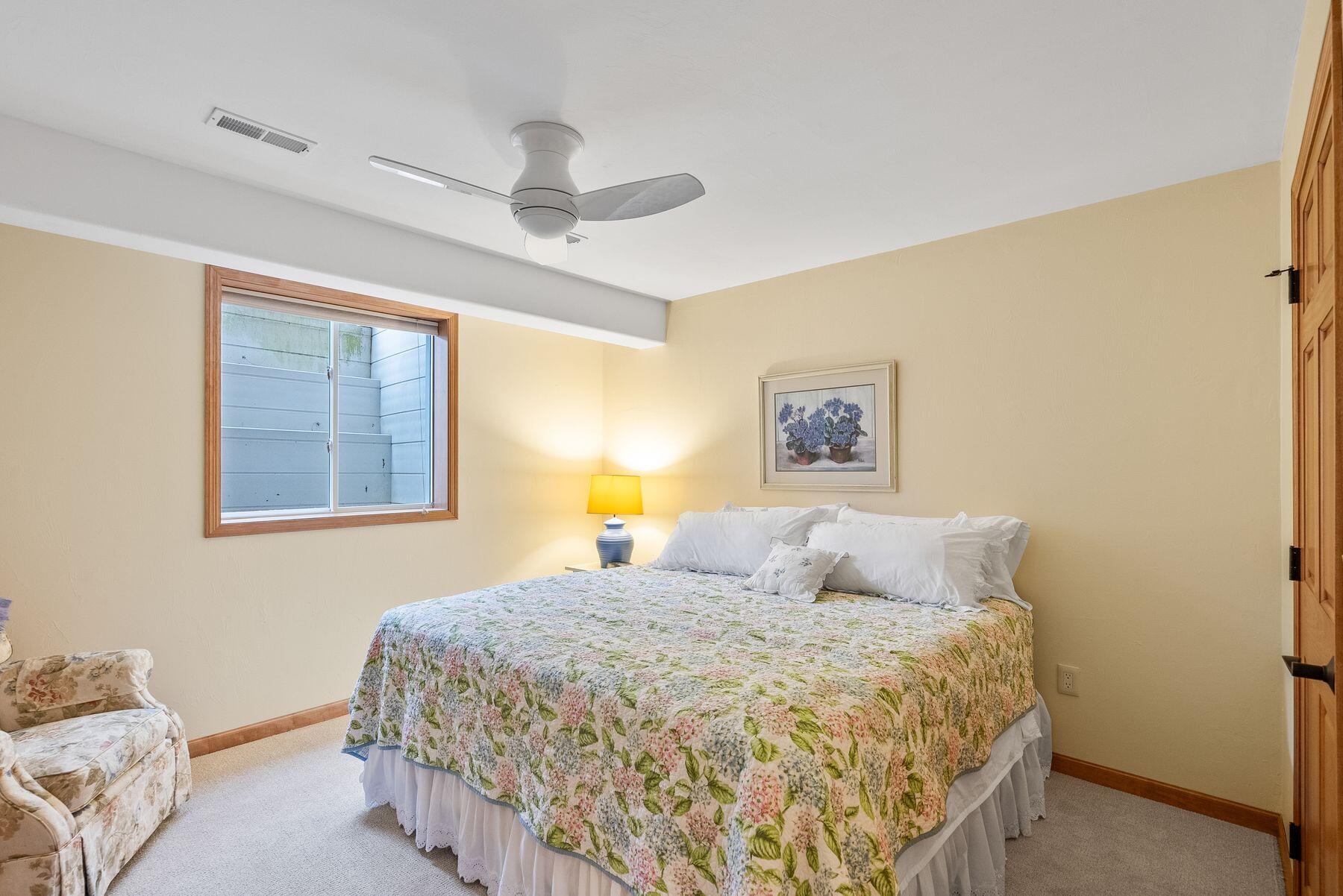 1784 Regal Ct