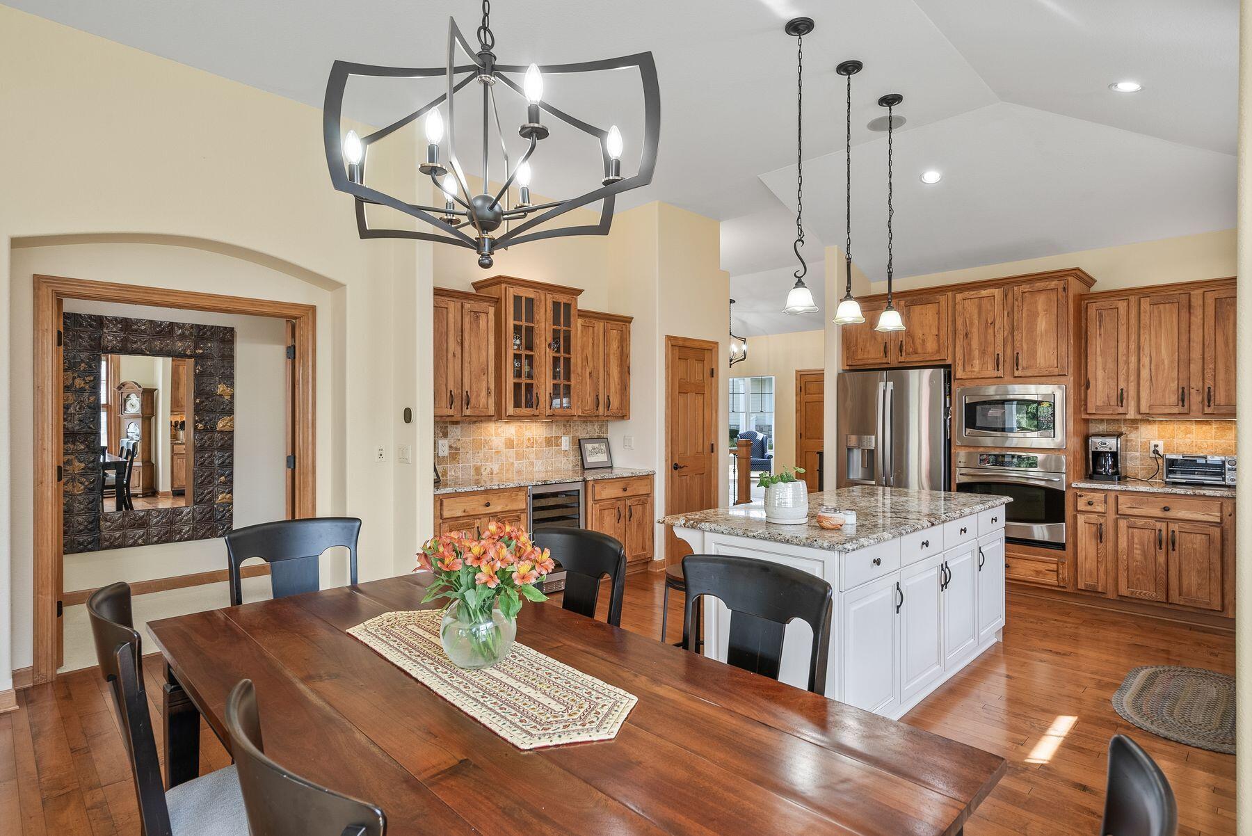 1784 Regal Ct
