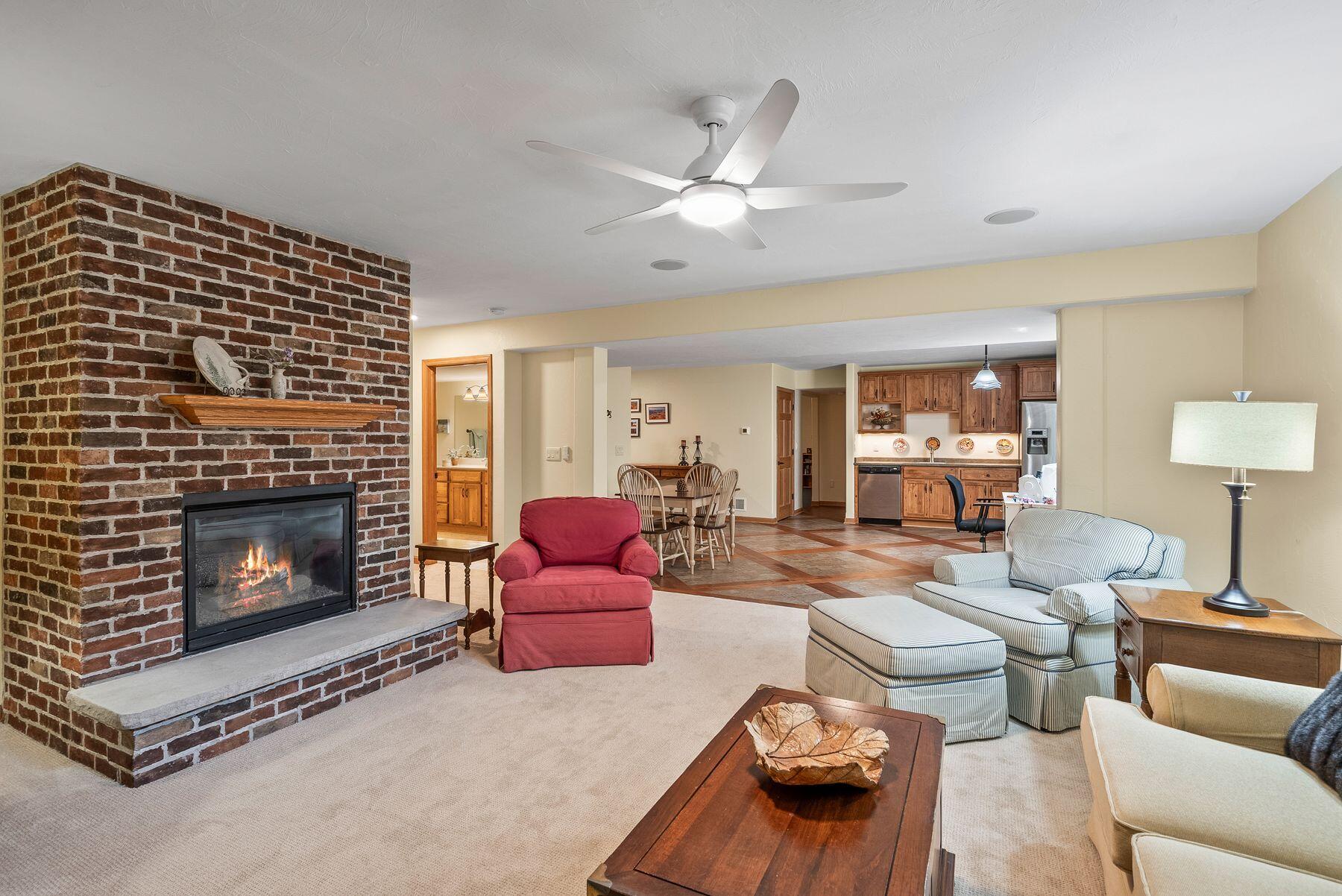 1784 Regal Ct