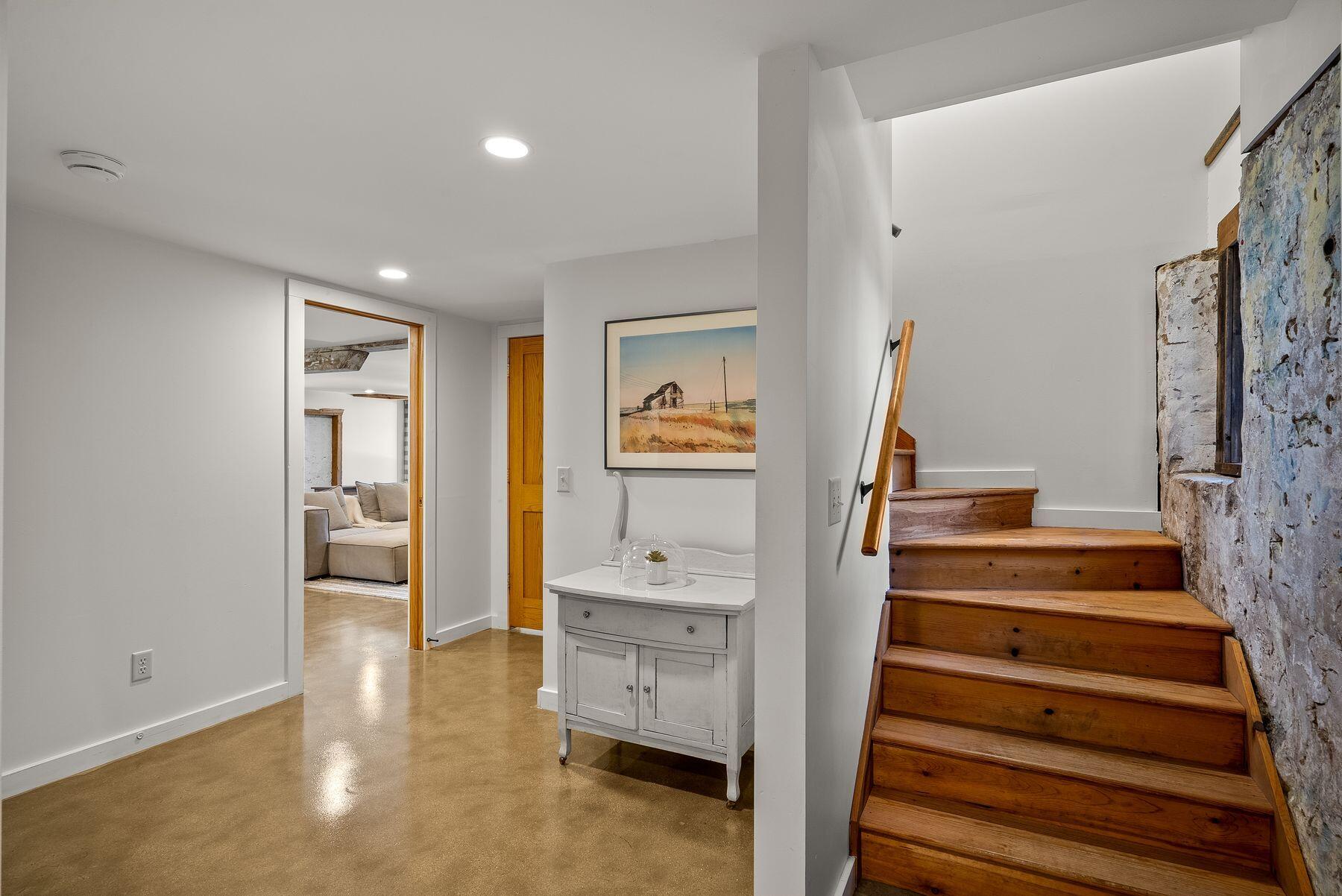 11201 N State Road 138 -