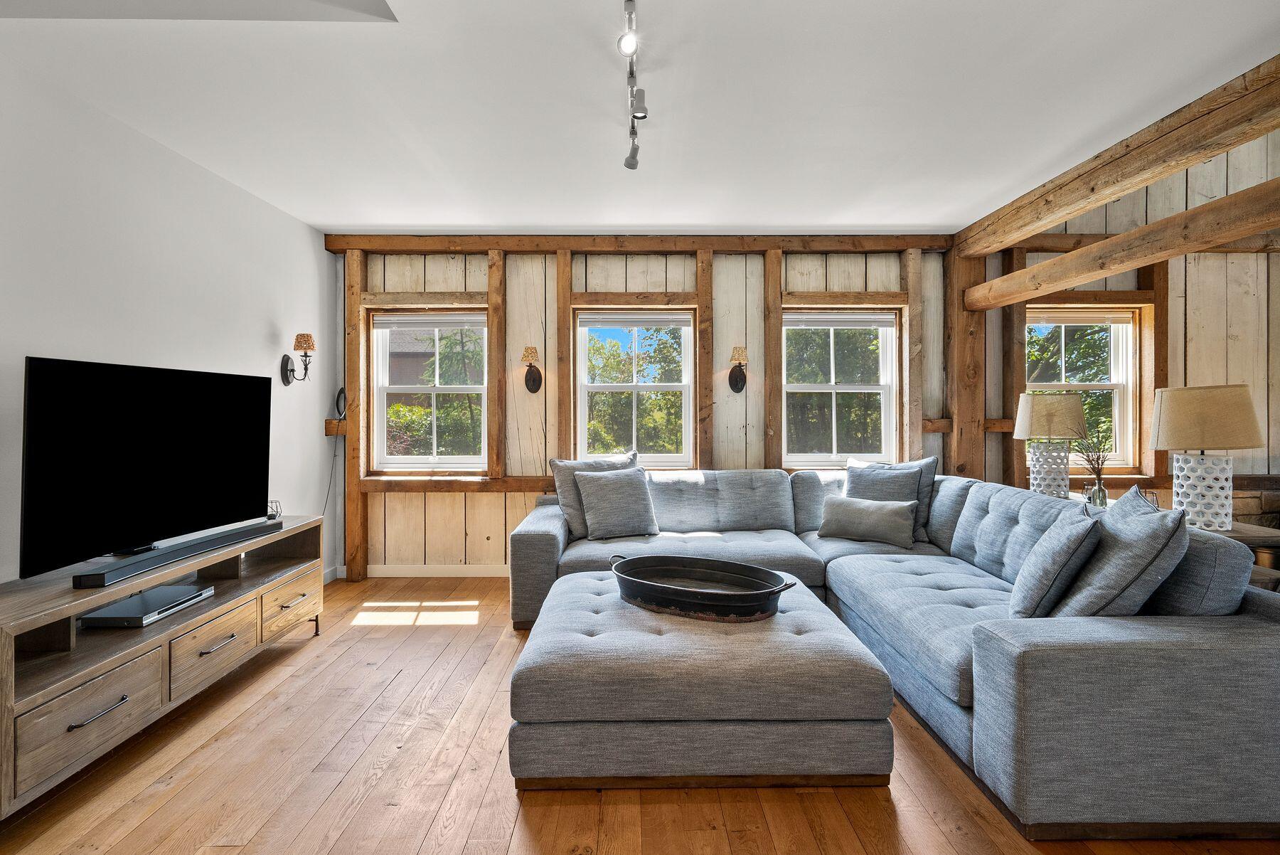 11201 N State Road 138 -