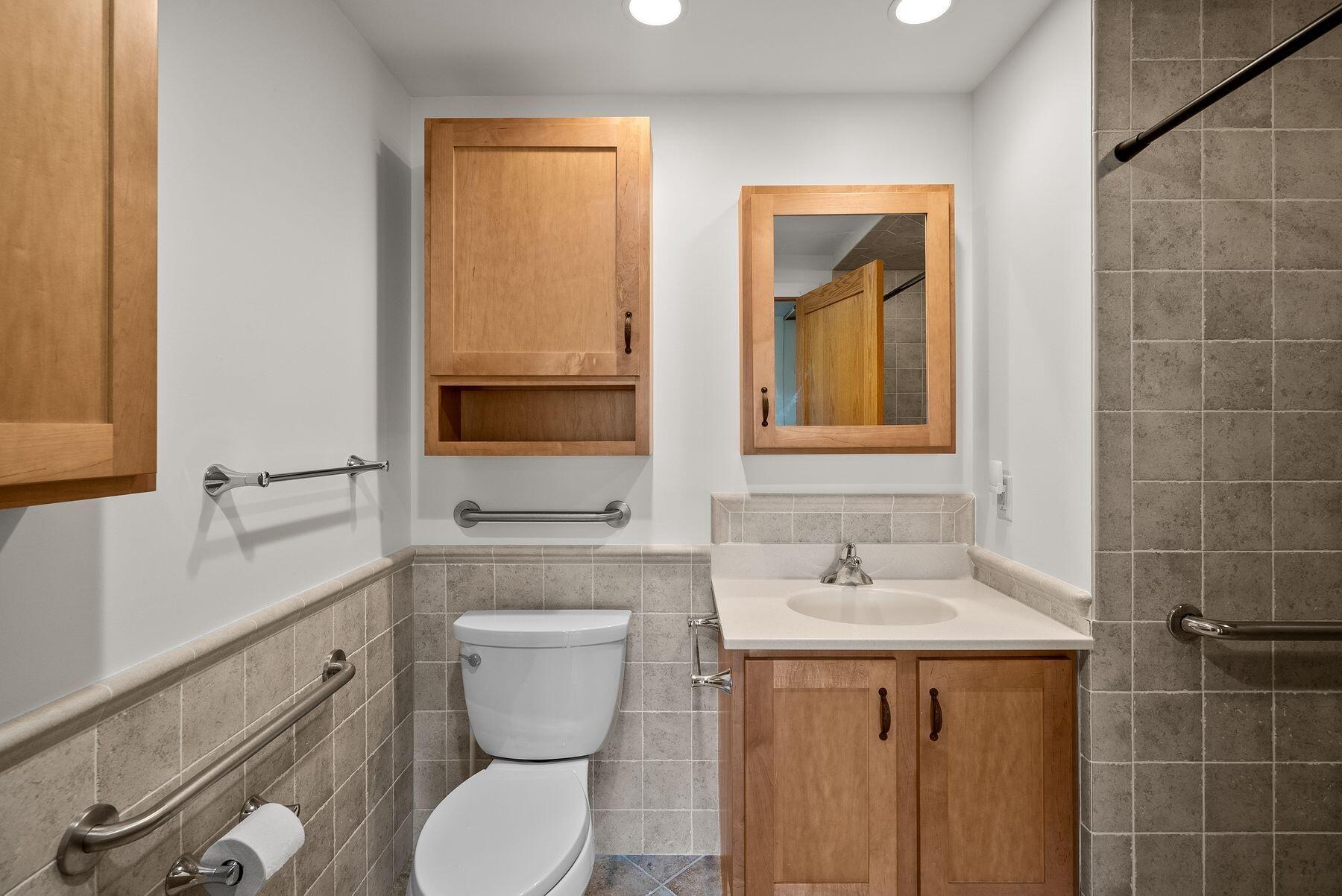 11201 N State Road 138 -