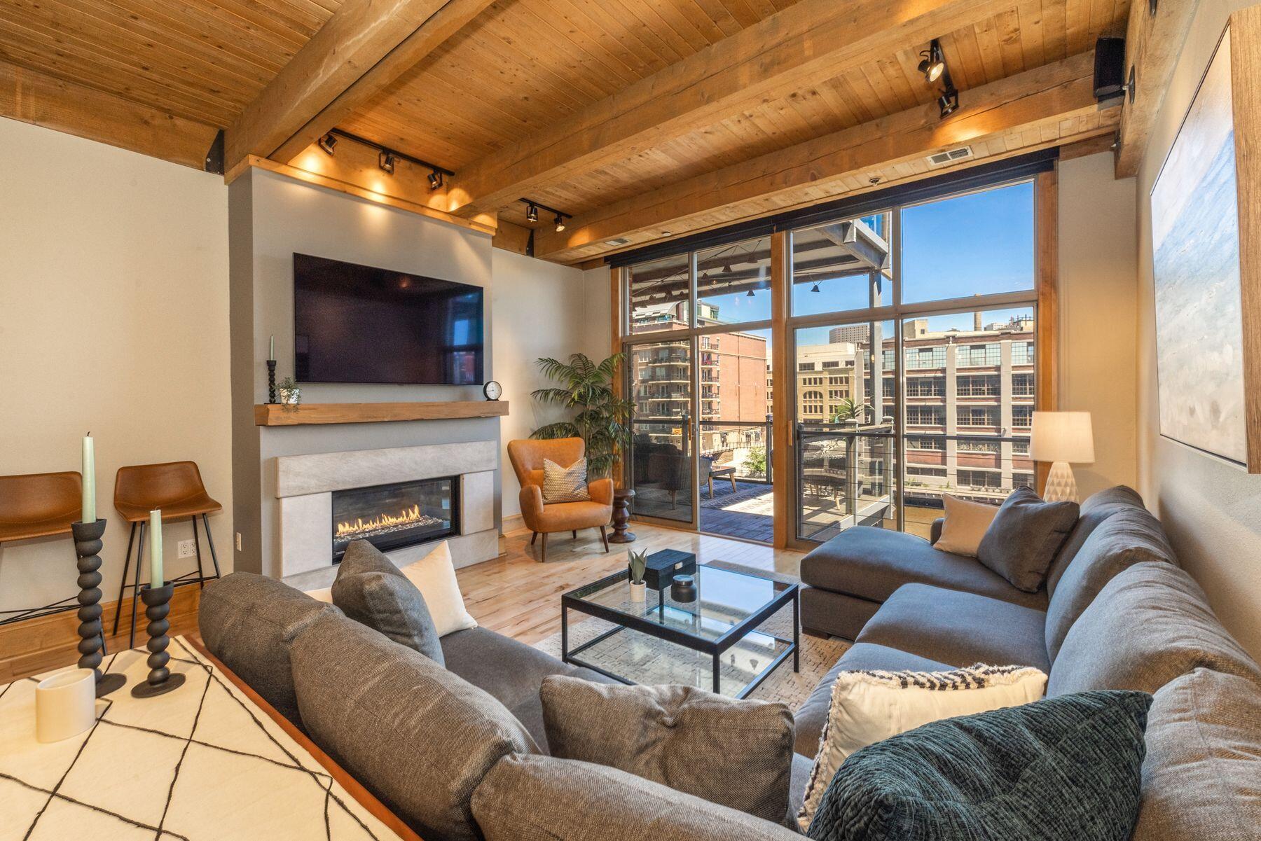 130 S Water St 315