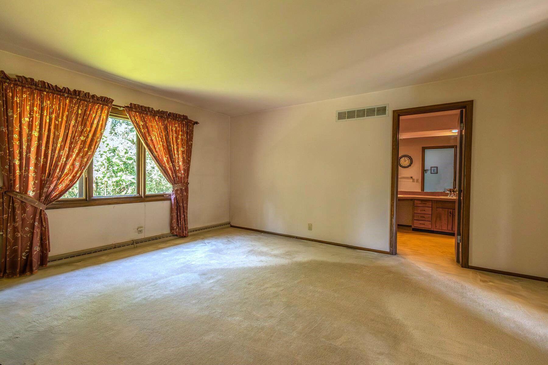 S28W32775 County Road G -