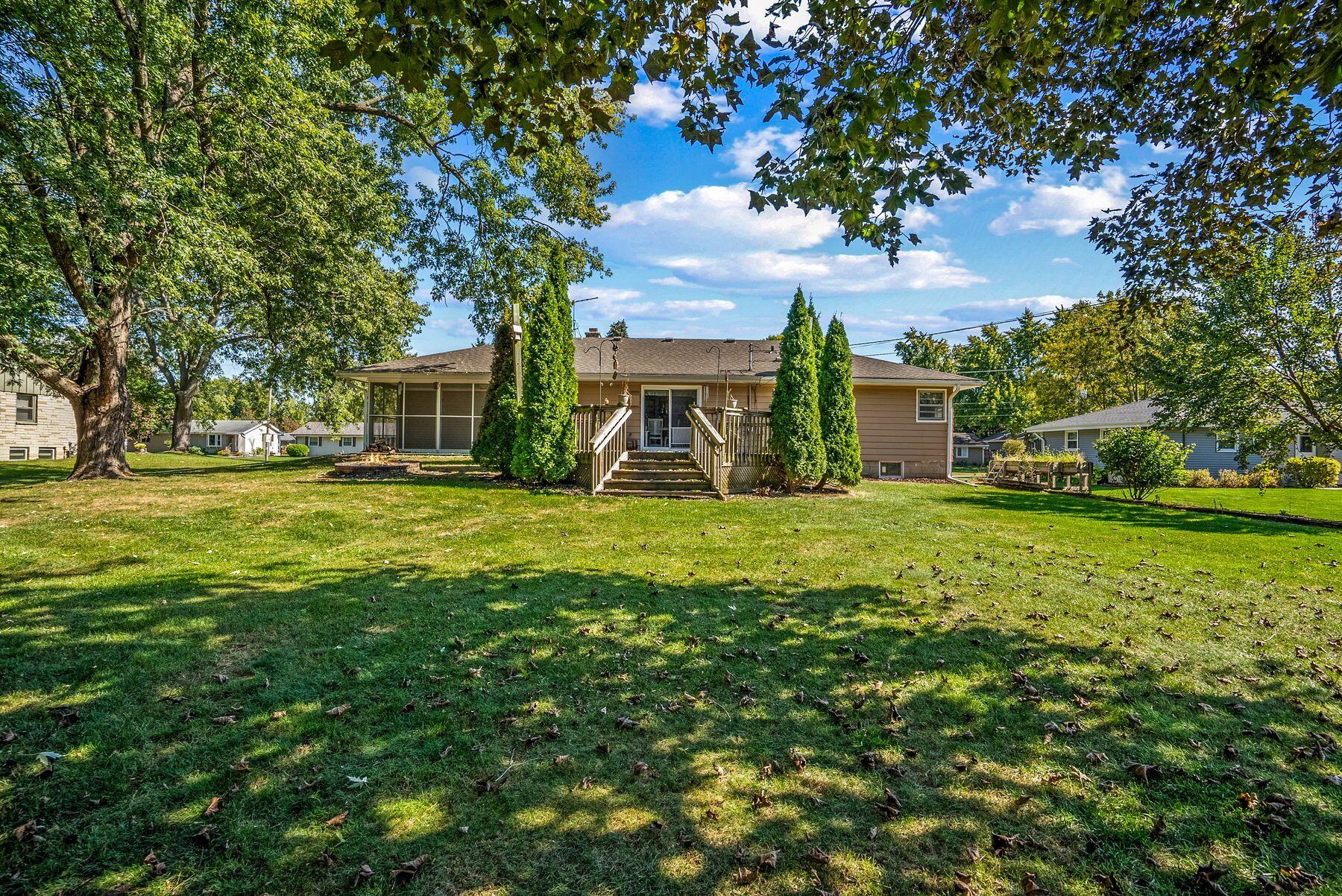 W250S3341 Center Rd