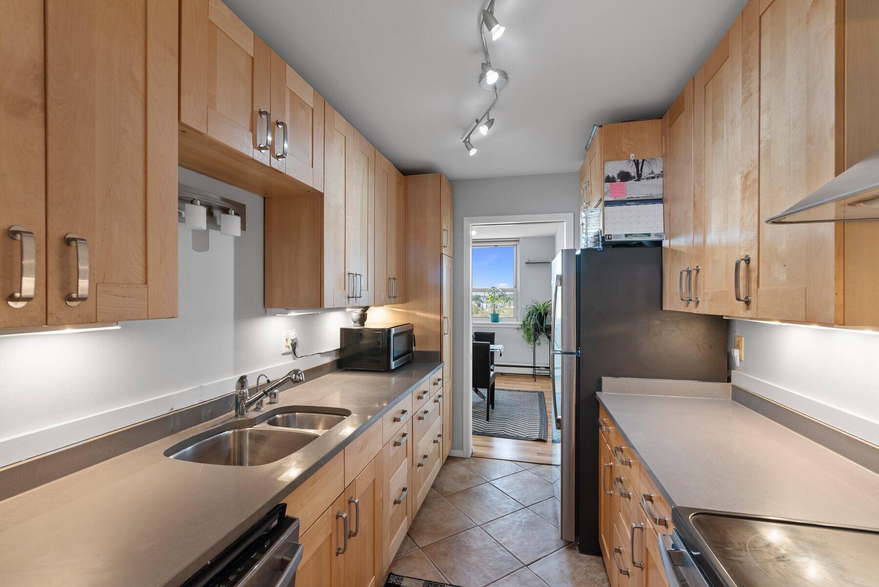 1707 N Prospect Ave 9B