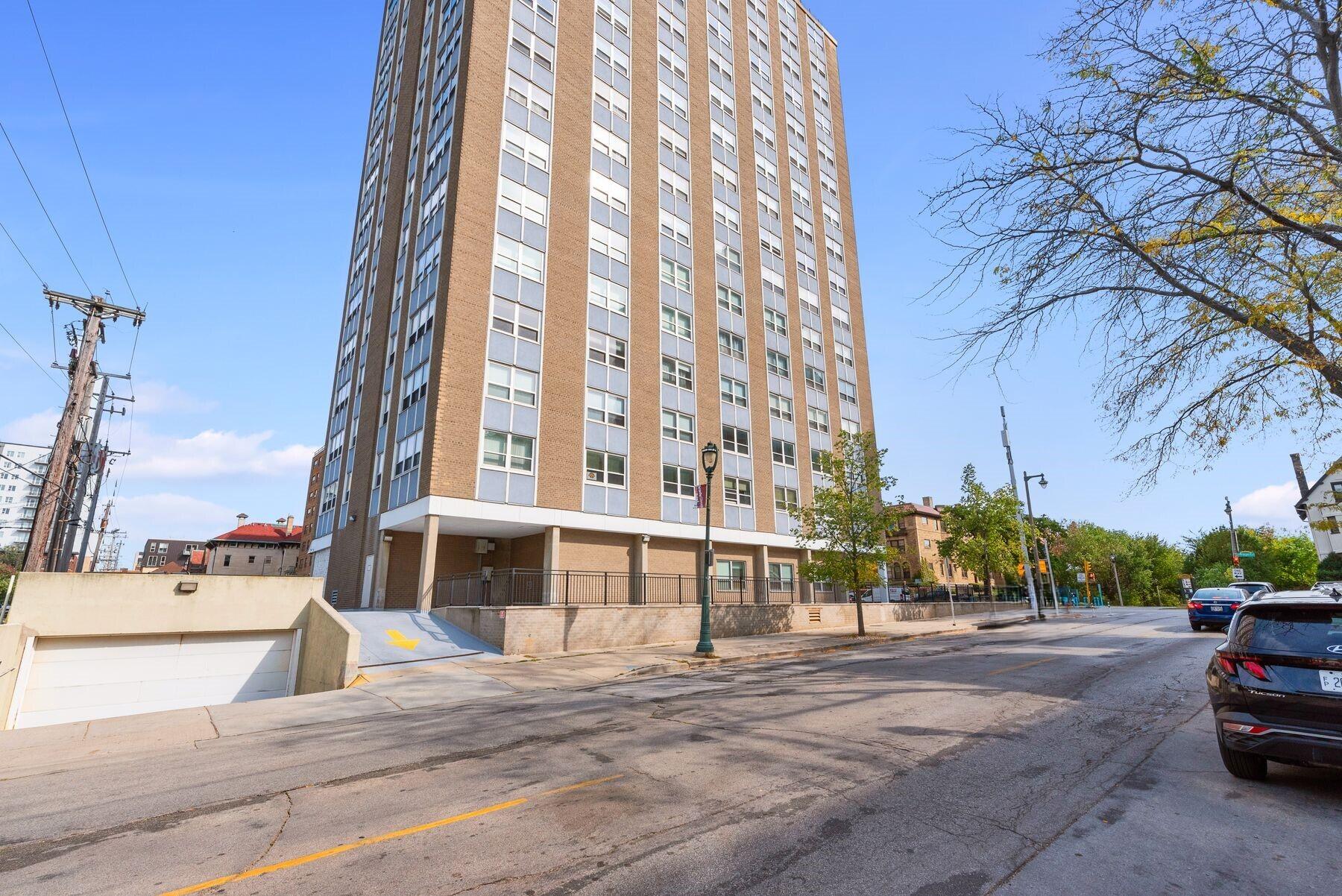 1707 N Prospect Ave 9B
