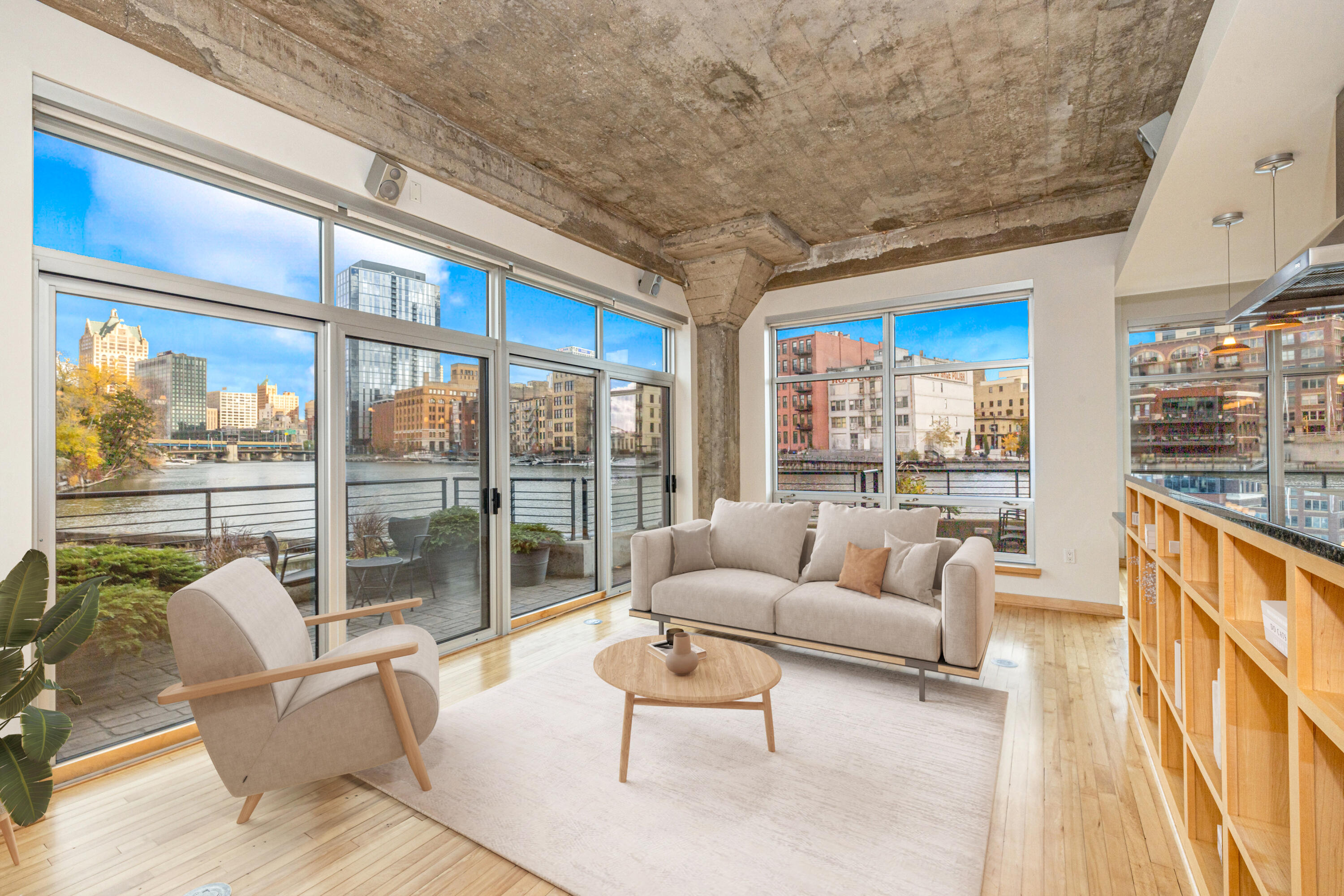 106 W Seeboth St 118