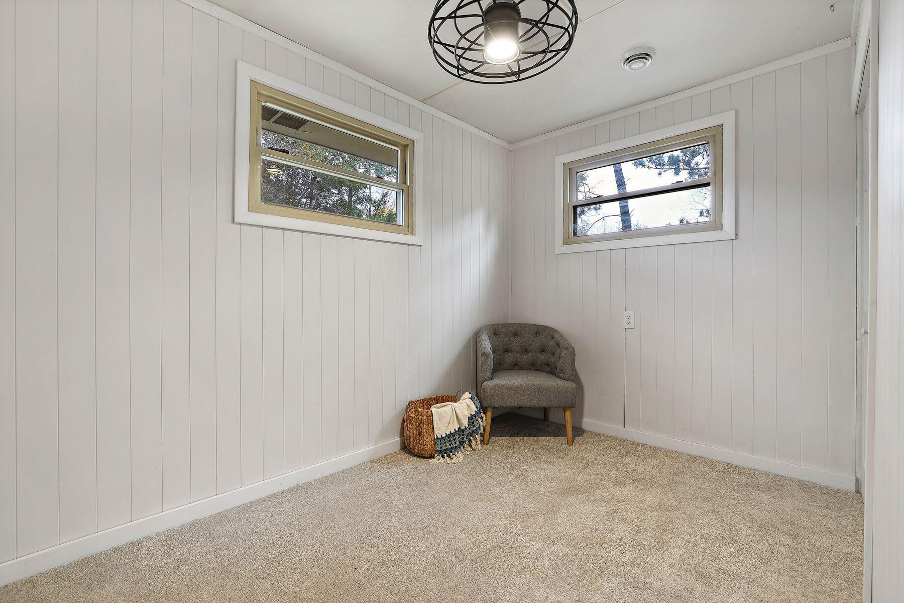 354 Yeoman Ct