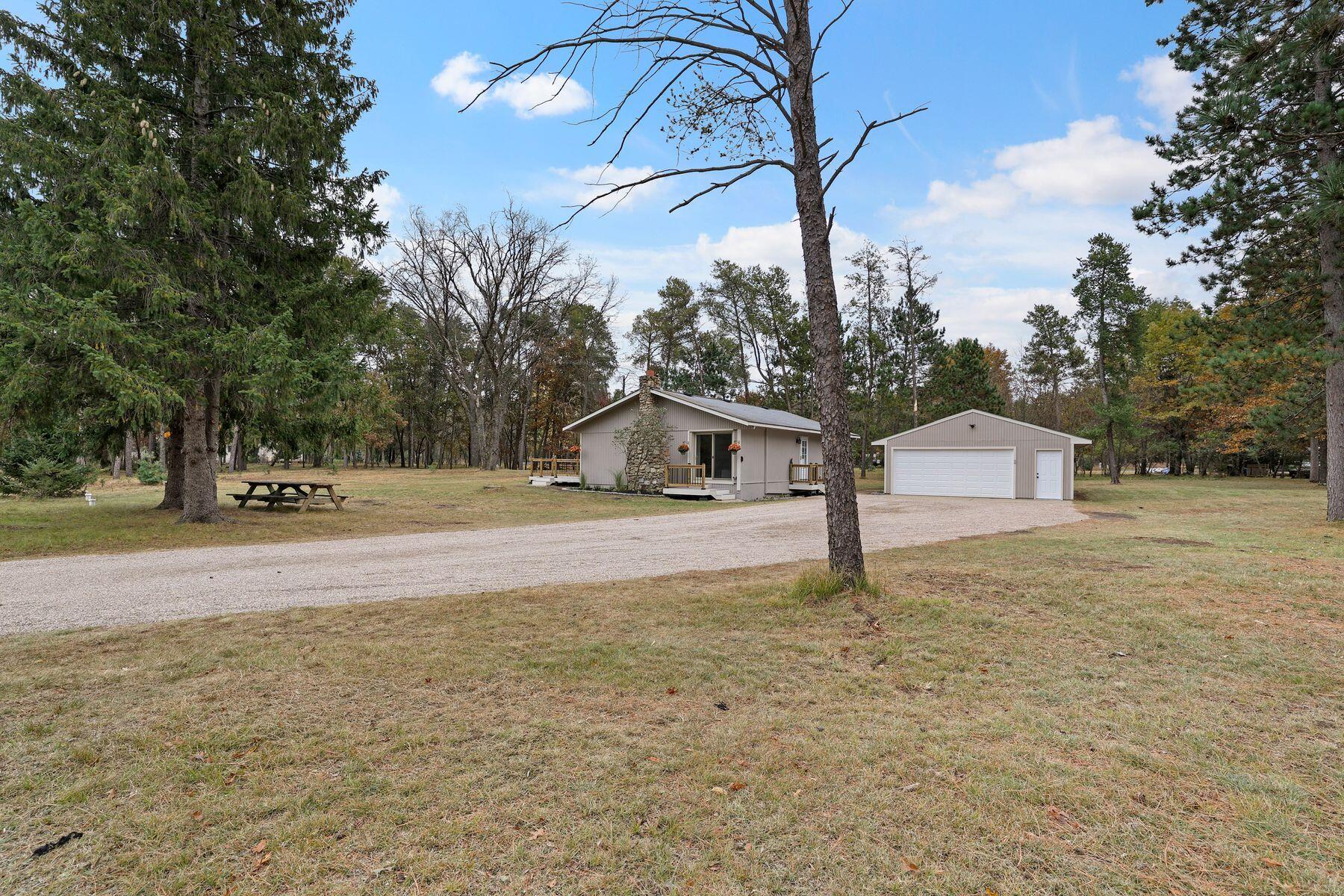 354 Yeoman Ct