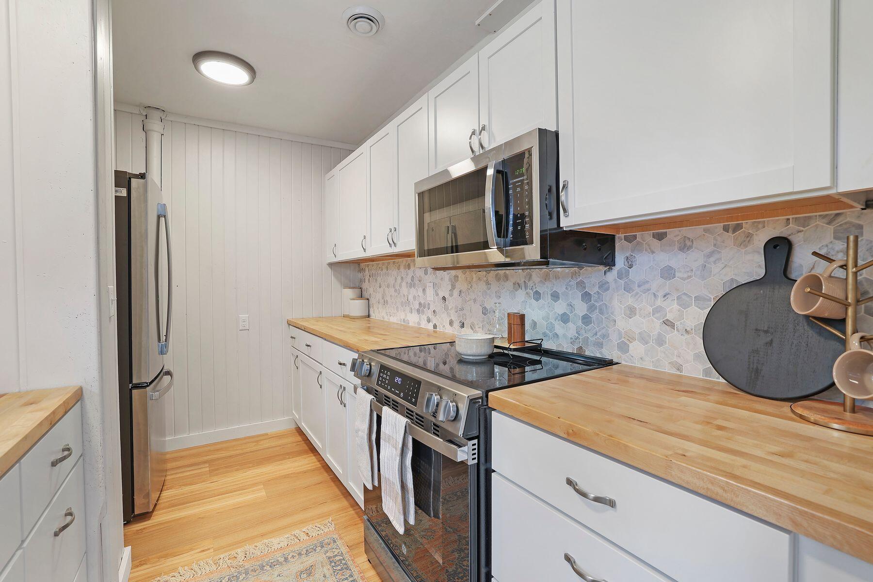 354 Yeoman Ct