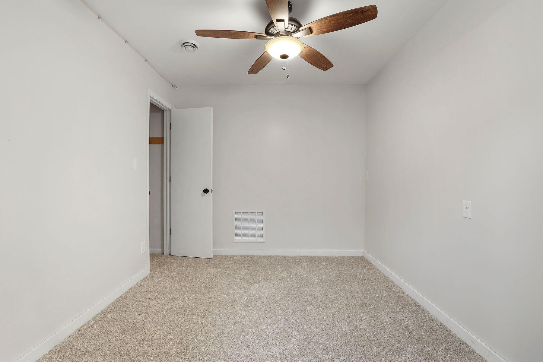 354 Yeoman Ct