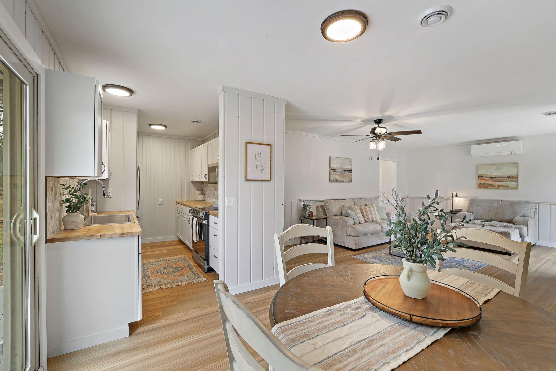 354 Yeoman Ct