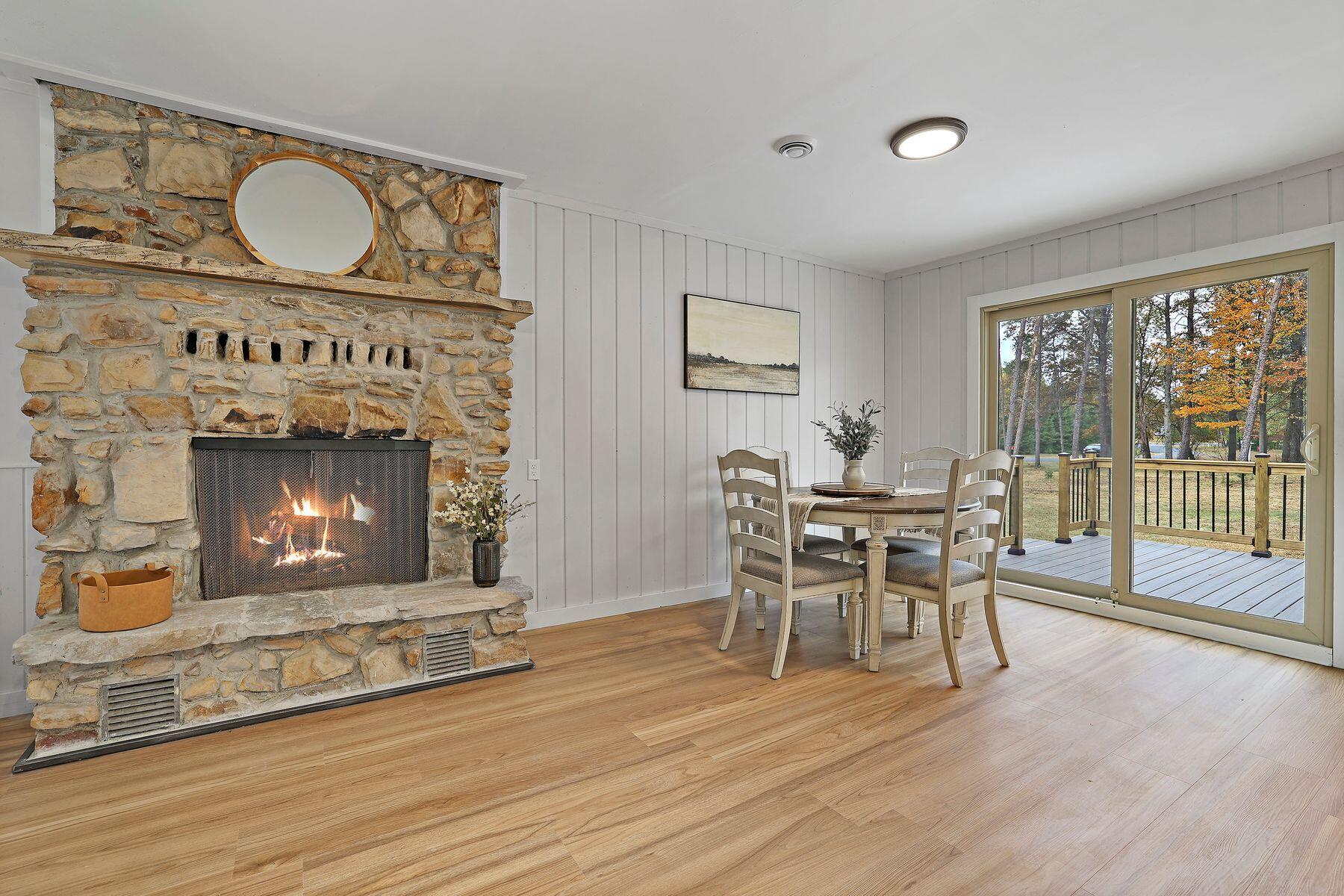 354 Yeoman Ct