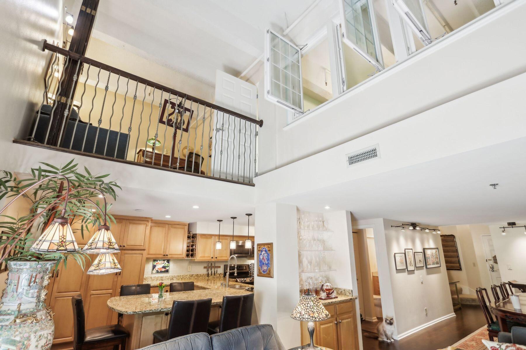 270 E Highland Ave 212