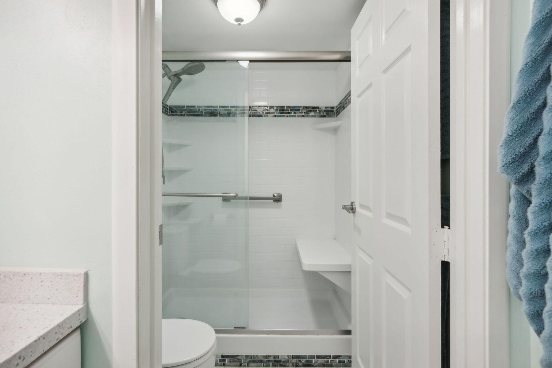 270 E Highland Ave 212
