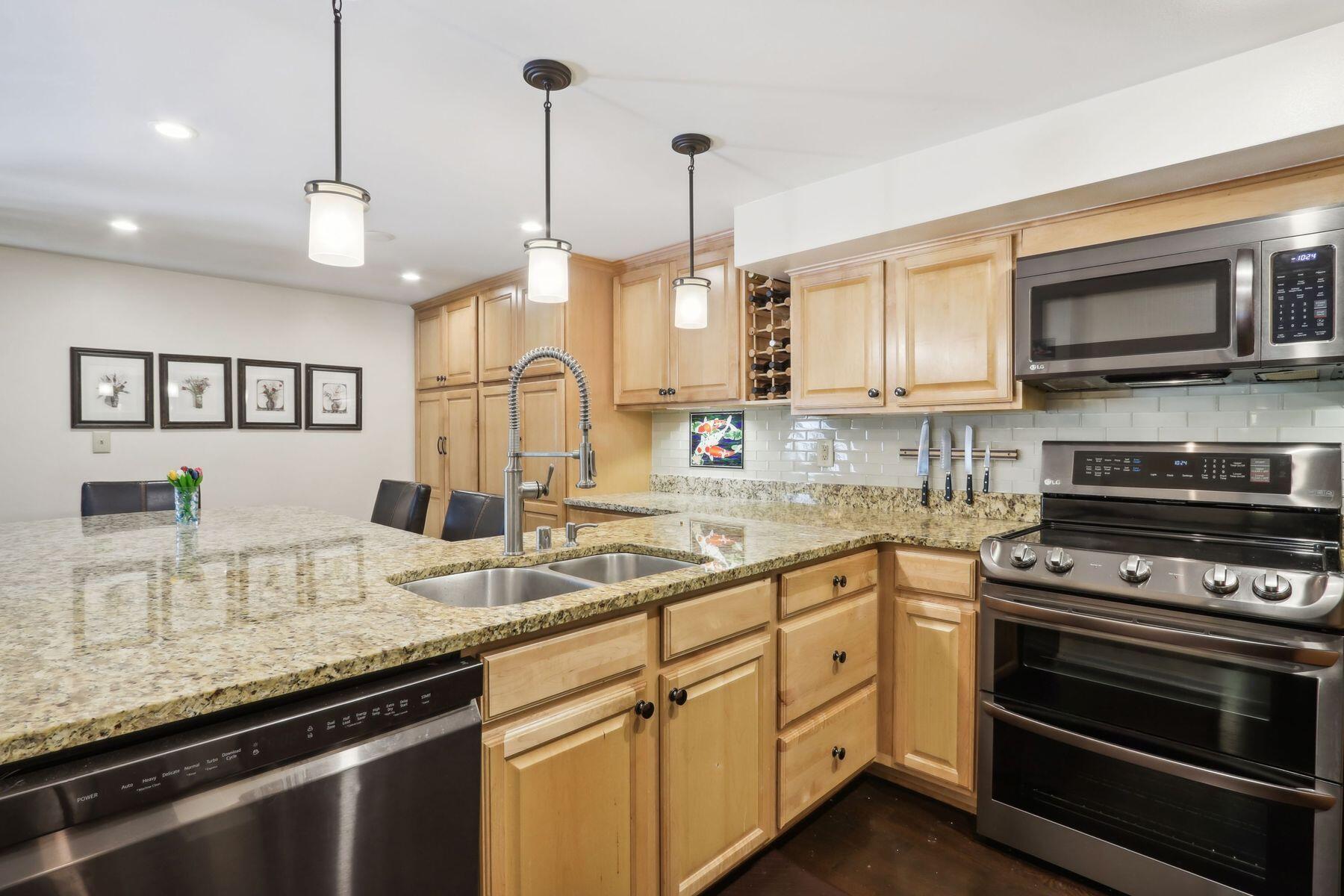 270 E Highland Ave 212
