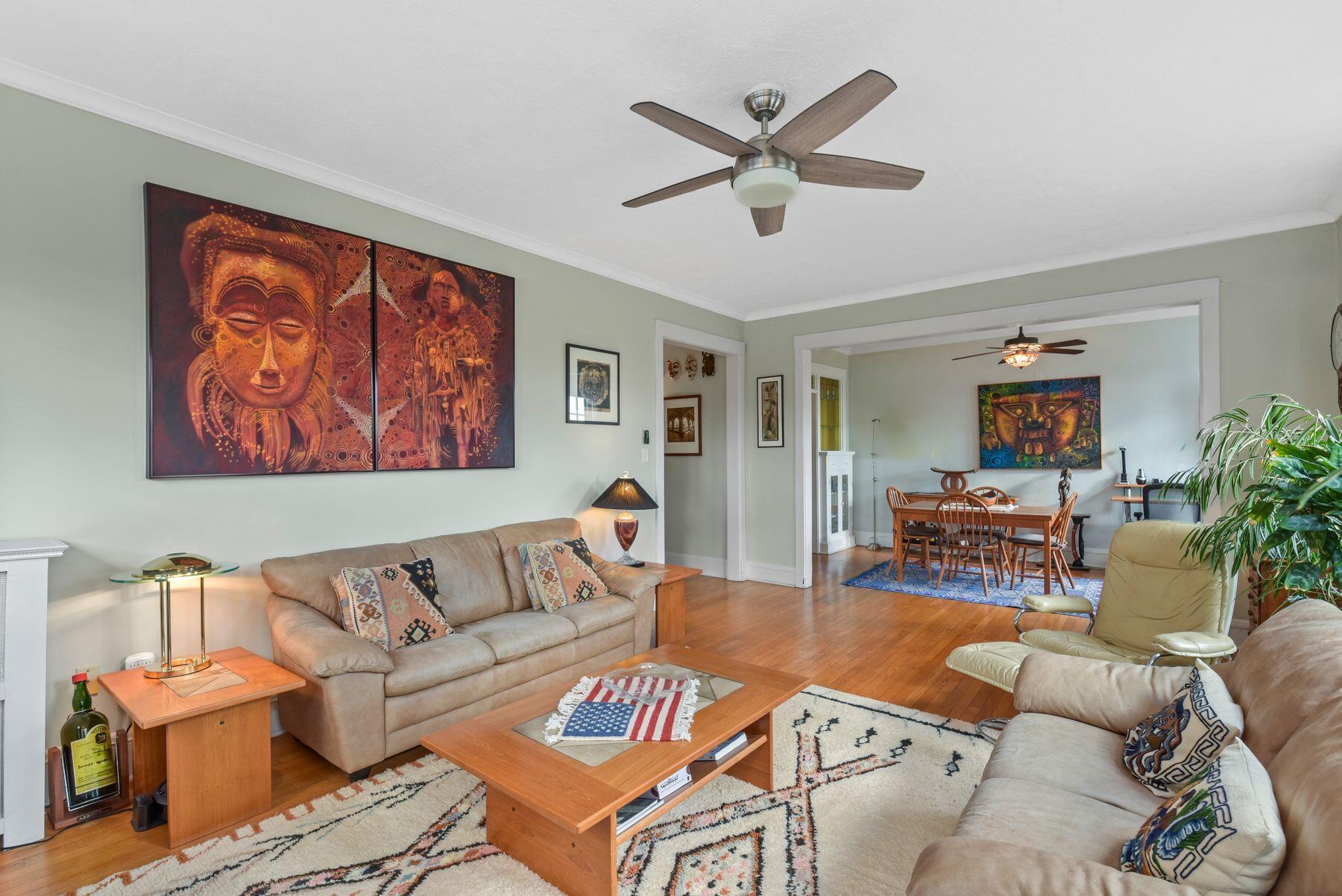 1983 N Summit Ave 20